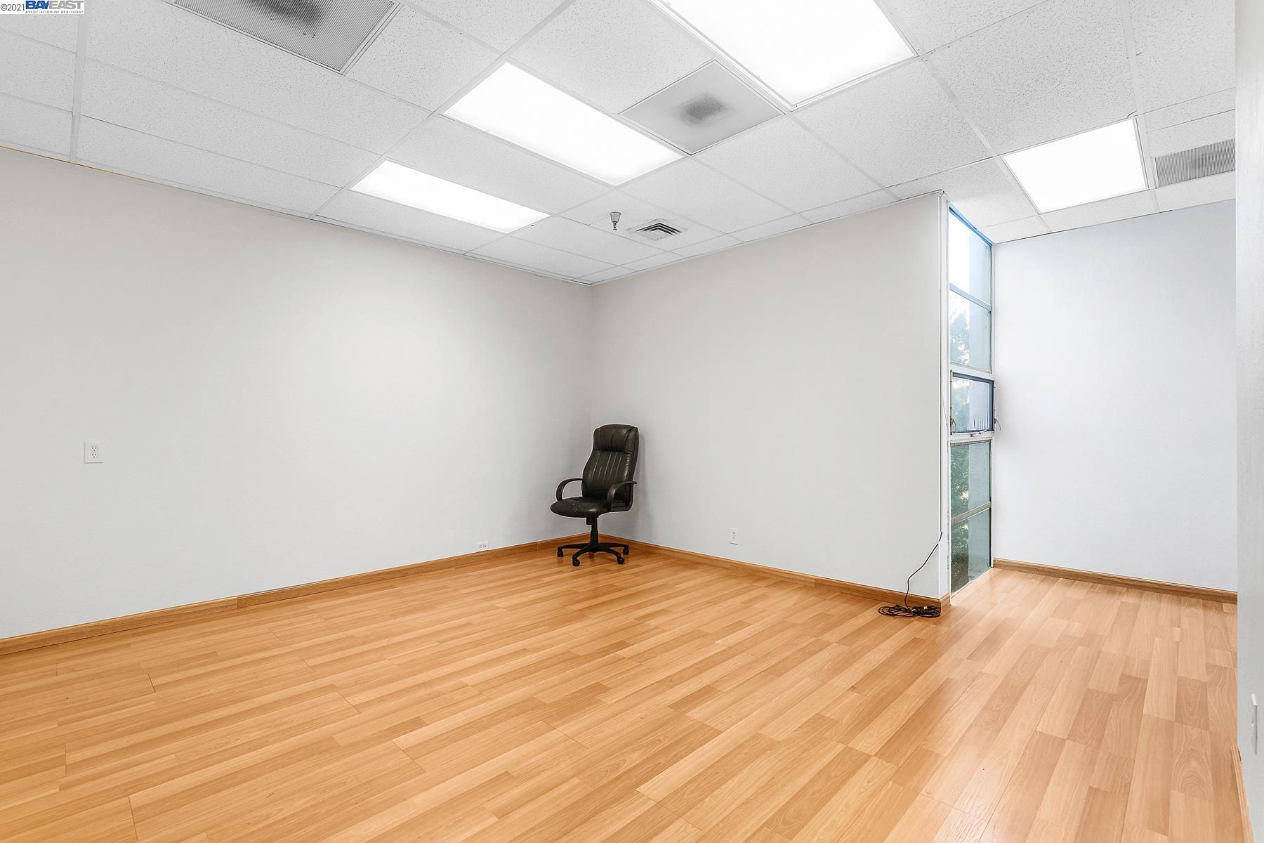 433 Estudillo Ave Suite 305, SAN LEANDRO, California 94577, ,Comm Industrial For Sale,For Sale,Estudillo Ave Suite 305,40968419