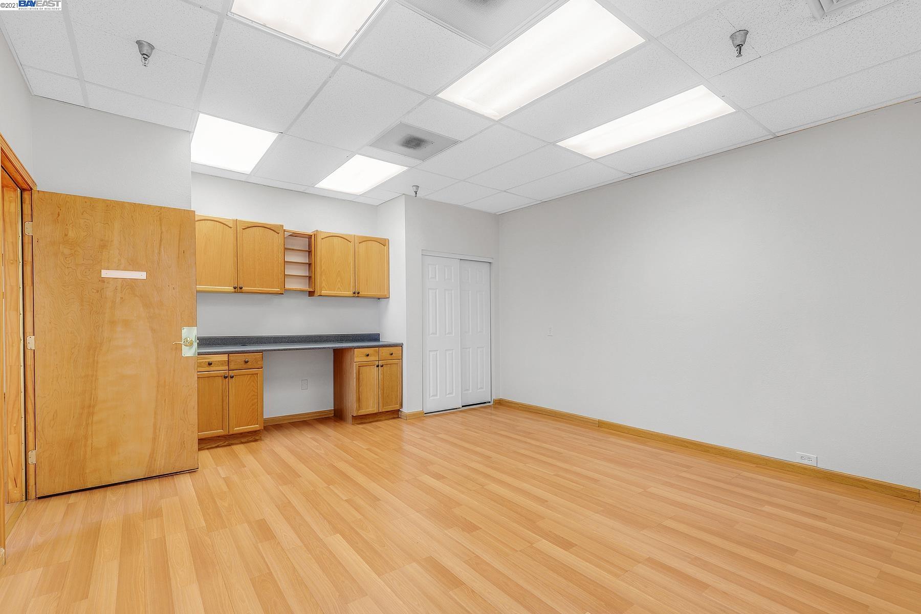 433 Estudillo Ave Suite 305, SAN LEANDRO, California 94577, ,Comm Industrial For Sale,For Sale,Estudillo Ave Suite 305,40968419