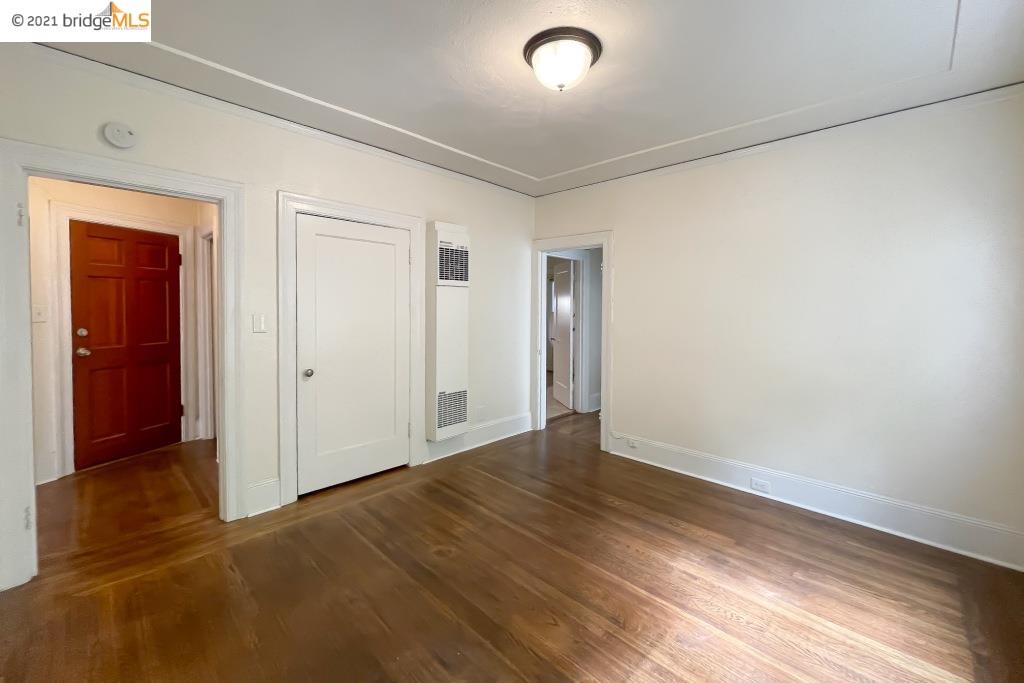 1000 33rd St, OAKLAND, California 94610, ,Comm Ri Multi-units 5+,For Sale,33rd St,40968845