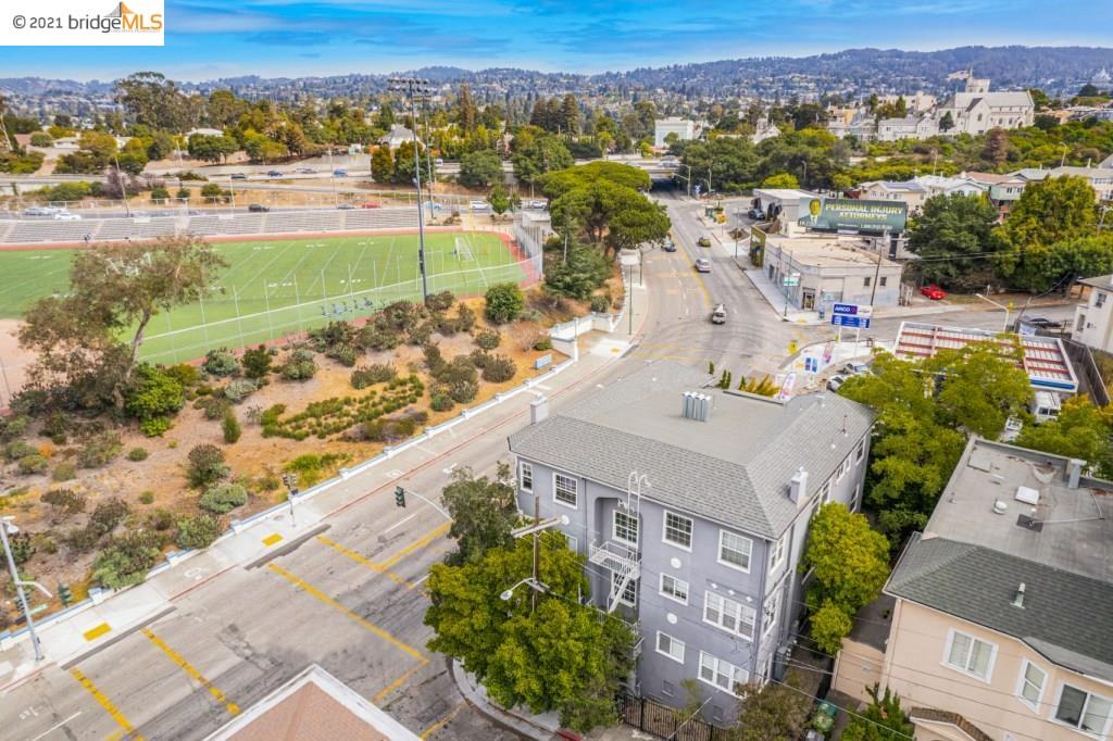 1000 33rd St, OAKLAND, California 94610, ,Comm Ri Multi-units 5+,For Sale,33rd St,40968845