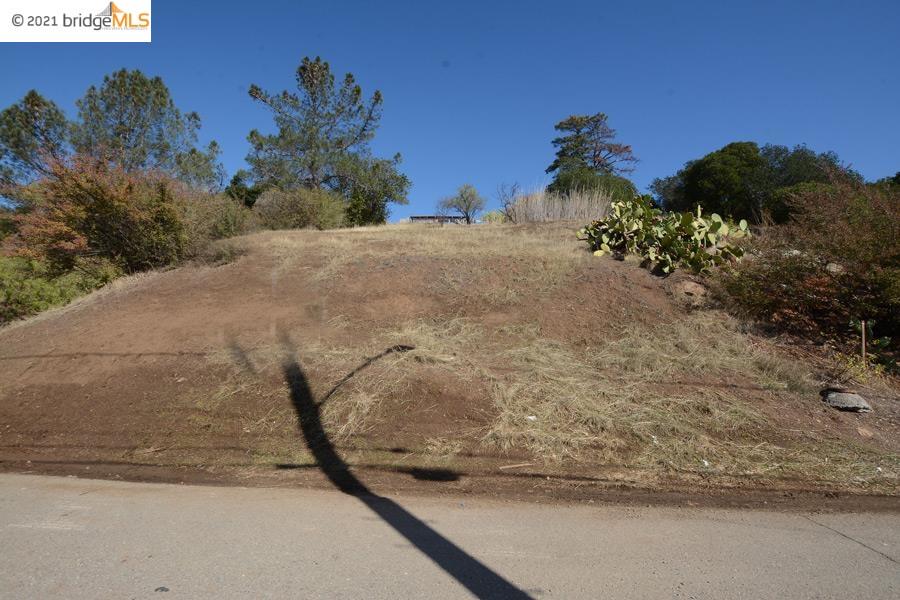 Burr St, OAKLAND, California 94621, ,Lots And Land,For Sale,Burr St,40968953