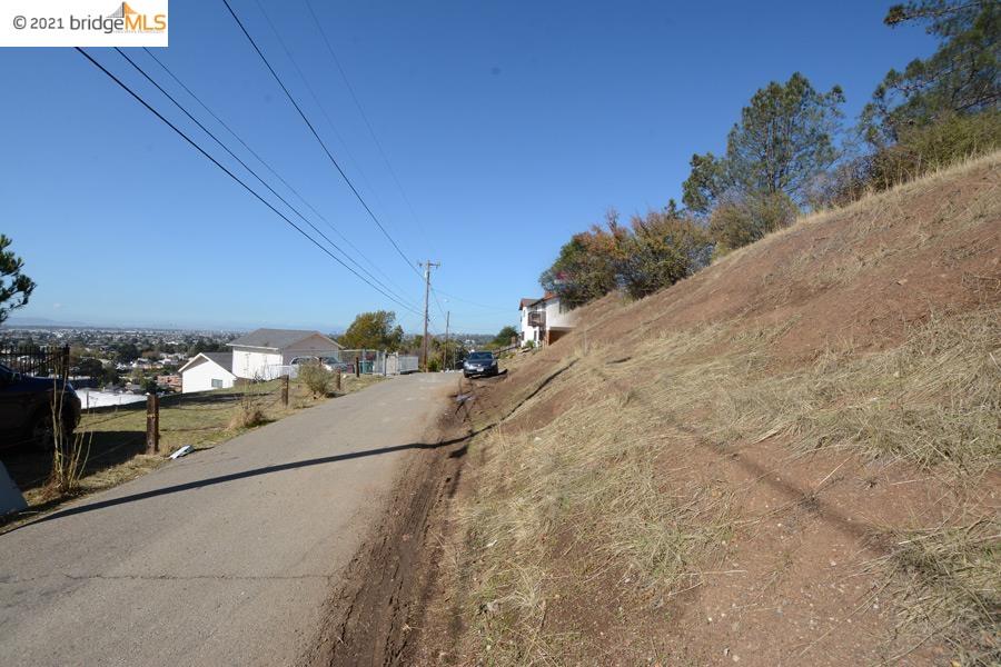Burr St, OAKLAND, California 94621, ,Lots And Land,For Sale,Burr St,40968953