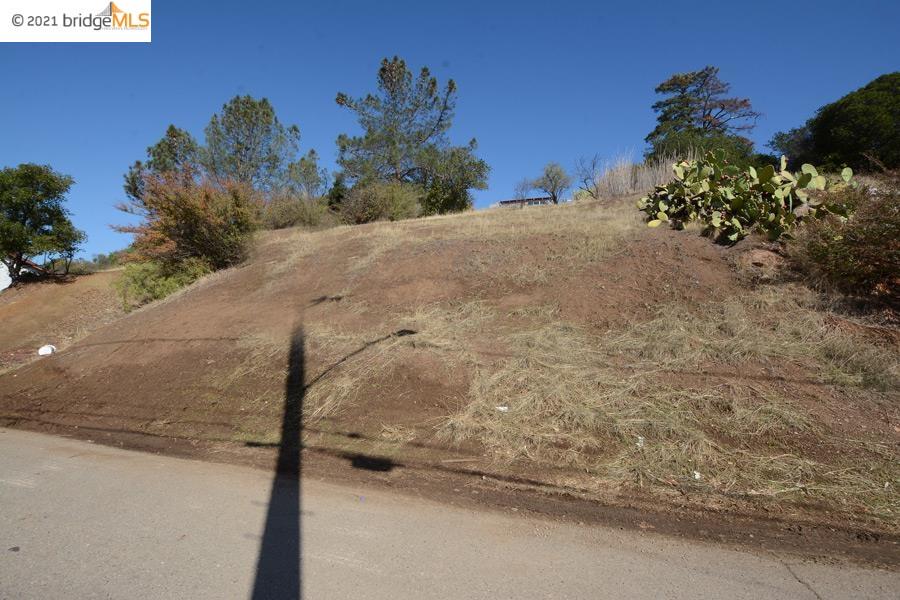 Burr St, OAKLAND, California 94621, ,Lots And Land,For Sale,Burr St,40968953