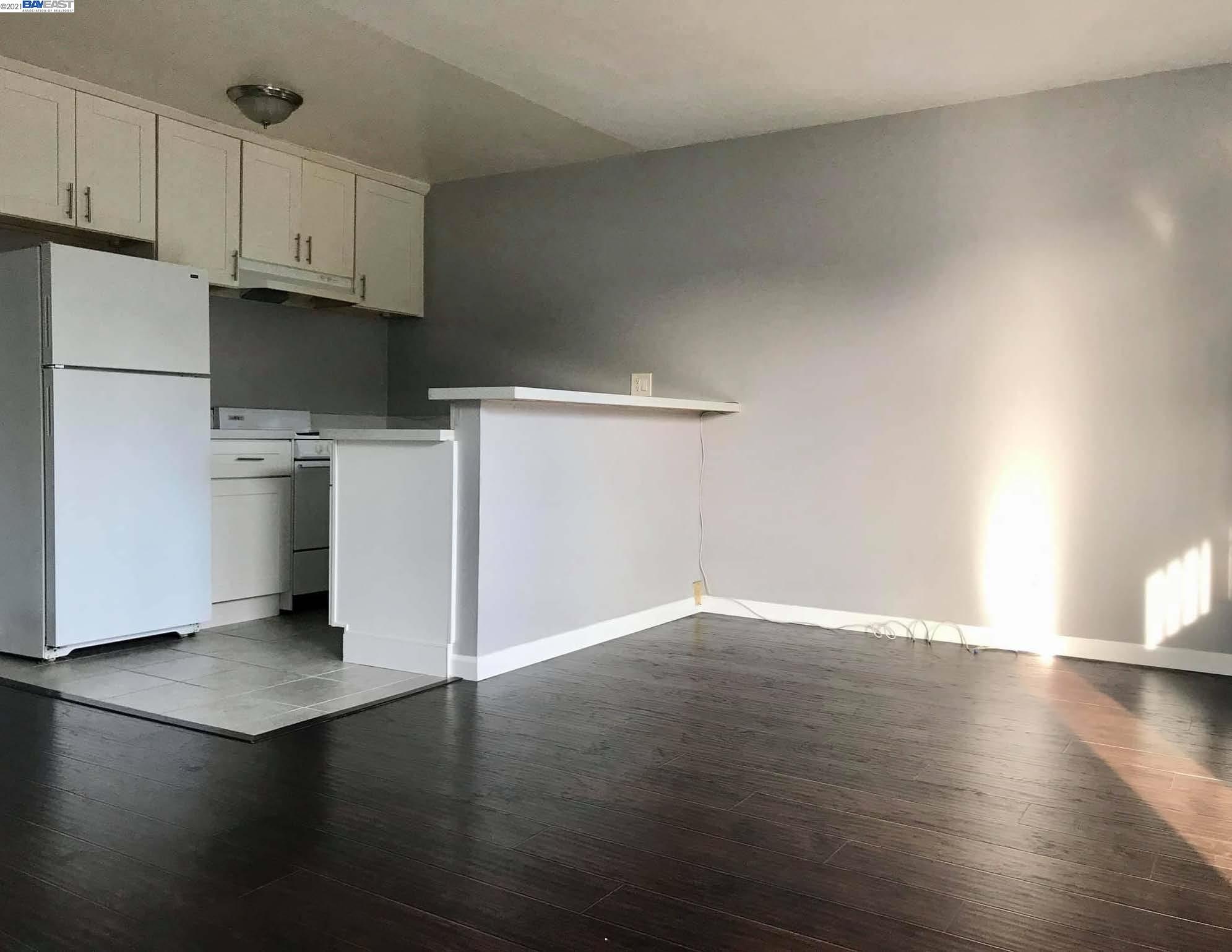 1654 25Th Ave, OAKLAND, California 94601, ,Comm Ri Multi-units 5+,For Sale,25Th Ave,40969556