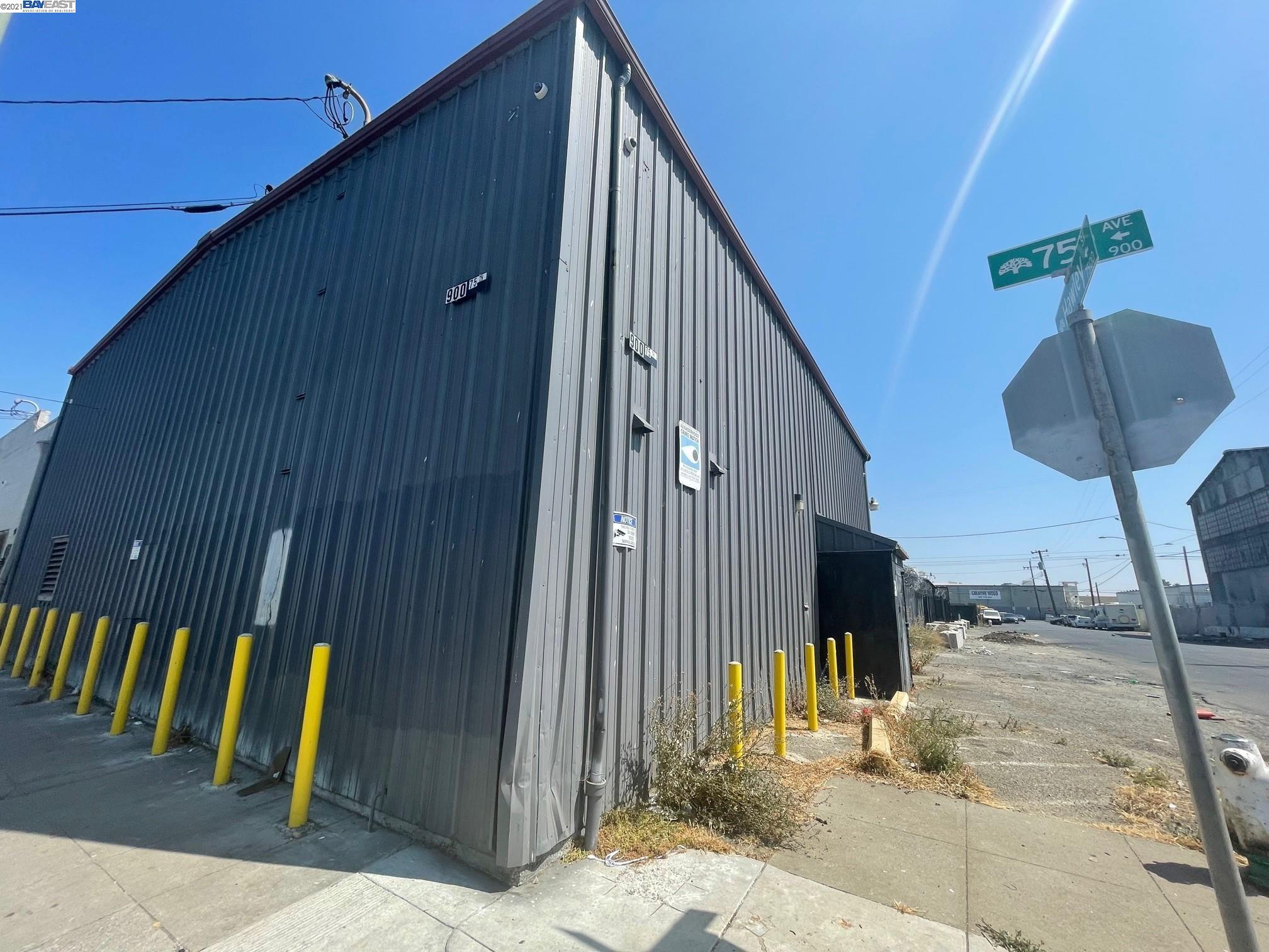 900 75th, OAKLAND, California 94621, ,Comm Industrial For Sale,For Sale,75th,40969570