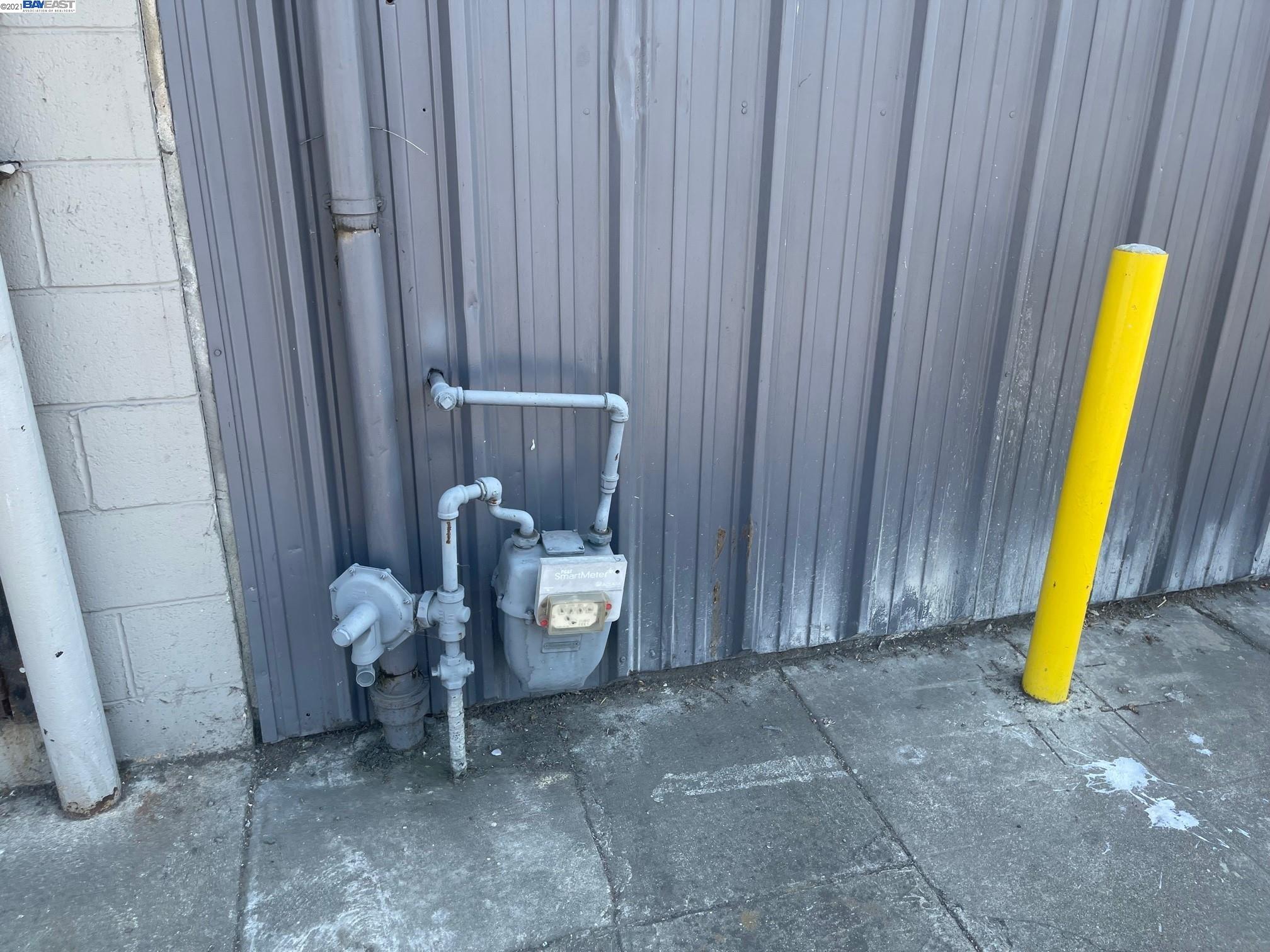 900 75th, OAKLAND, California 94621, ,Comm Industrial For Sale,For Sale,75th,40969570