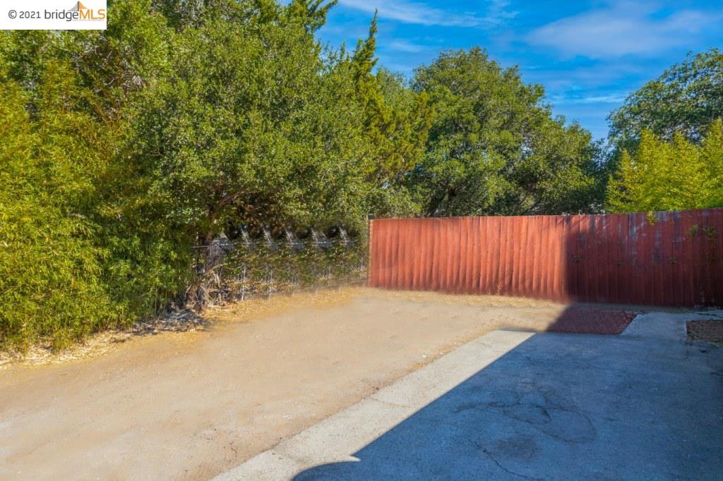 3301 35th Ave, OAKLAND, California 94619, ,Comm Ri Multi-units 5+,For Sale,35th Ave,40969799