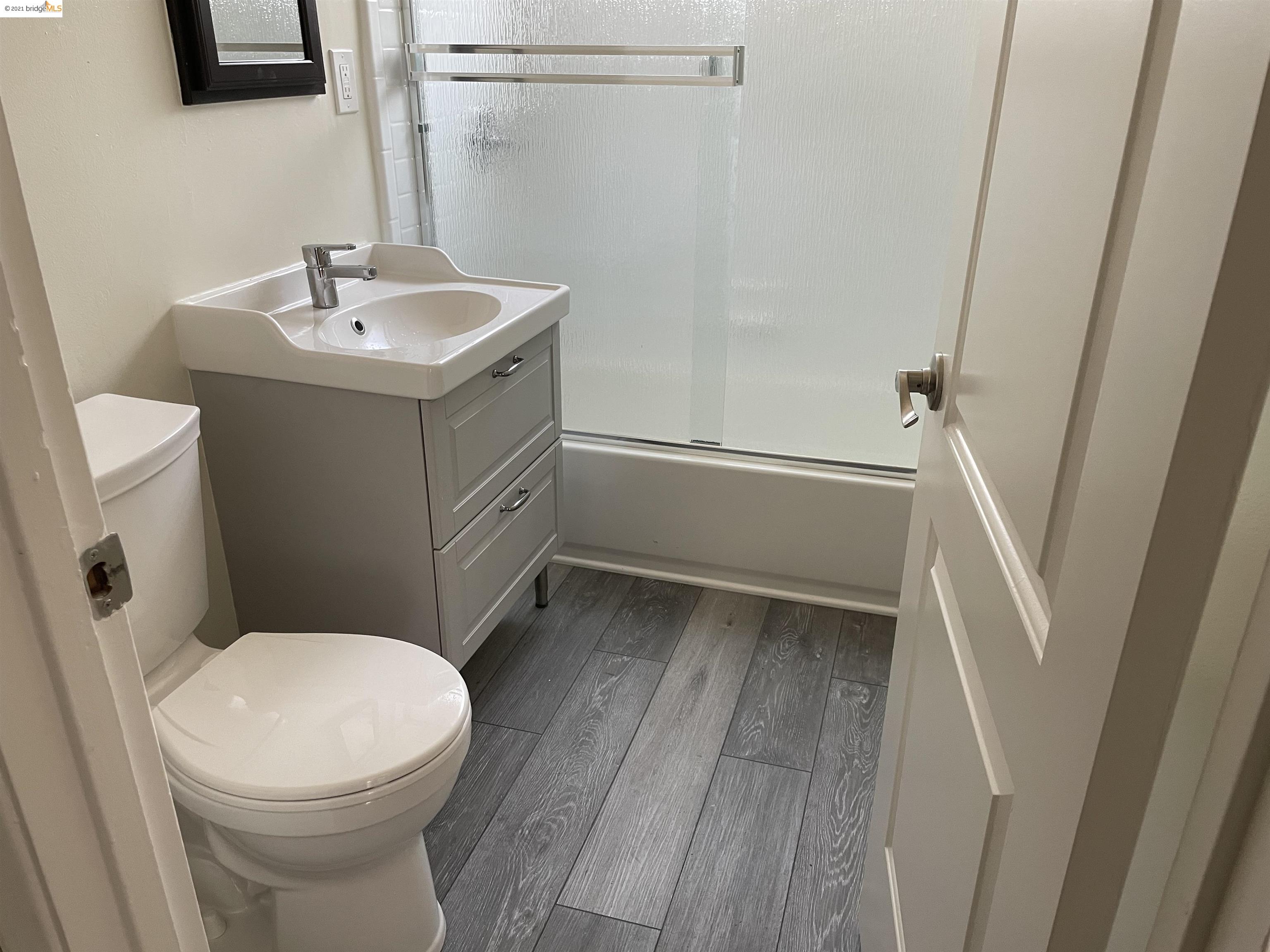 206 Mather St, OAKLAND, California 94611, ,Comm Ri Multi-units 5+,For Sale,Mather St,40969839