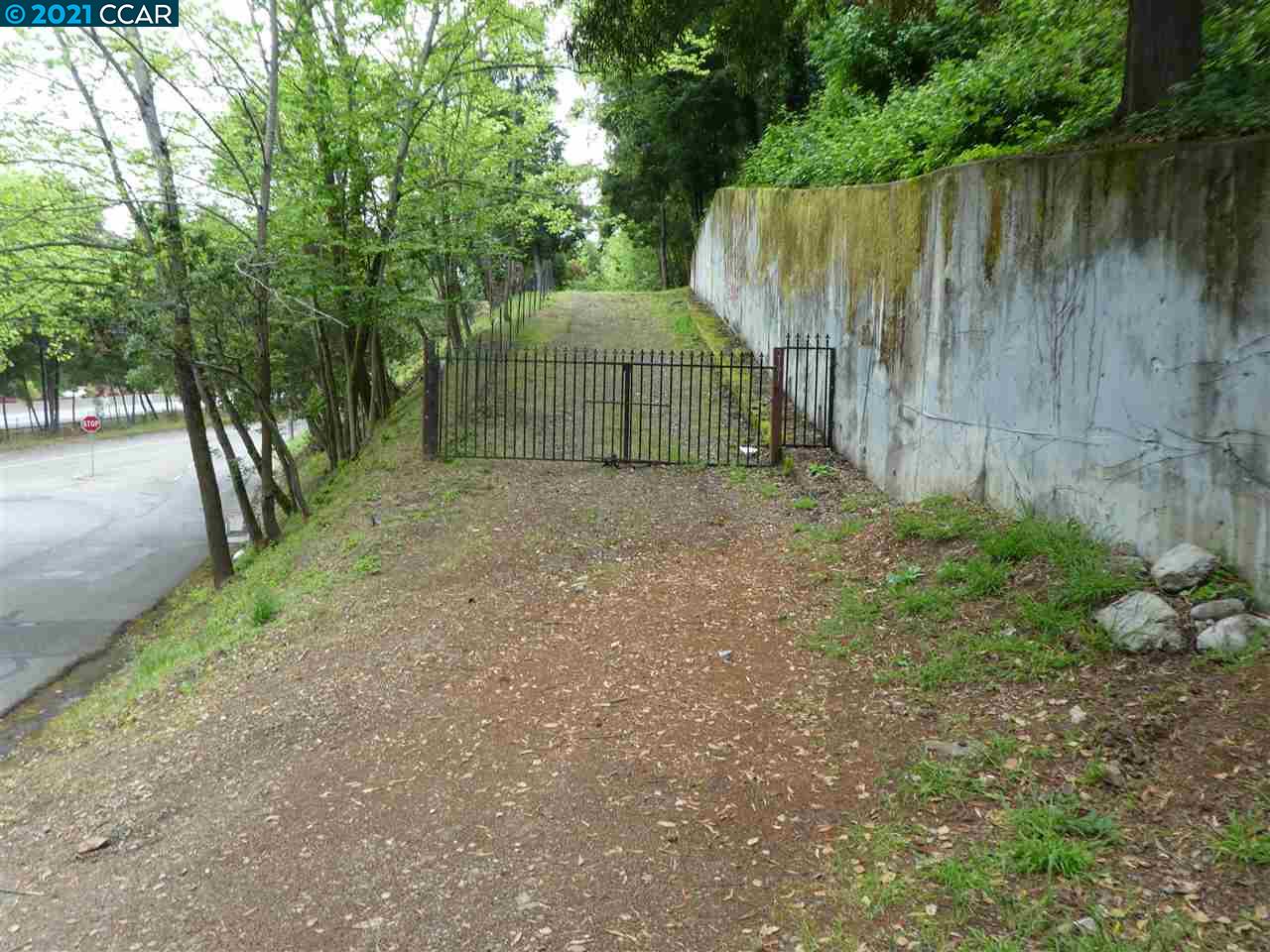 2591 Leimert Blvd, OAKLAND, California 94602, ,Lots And Land,For Sale,Leimert Blvd,40970109
