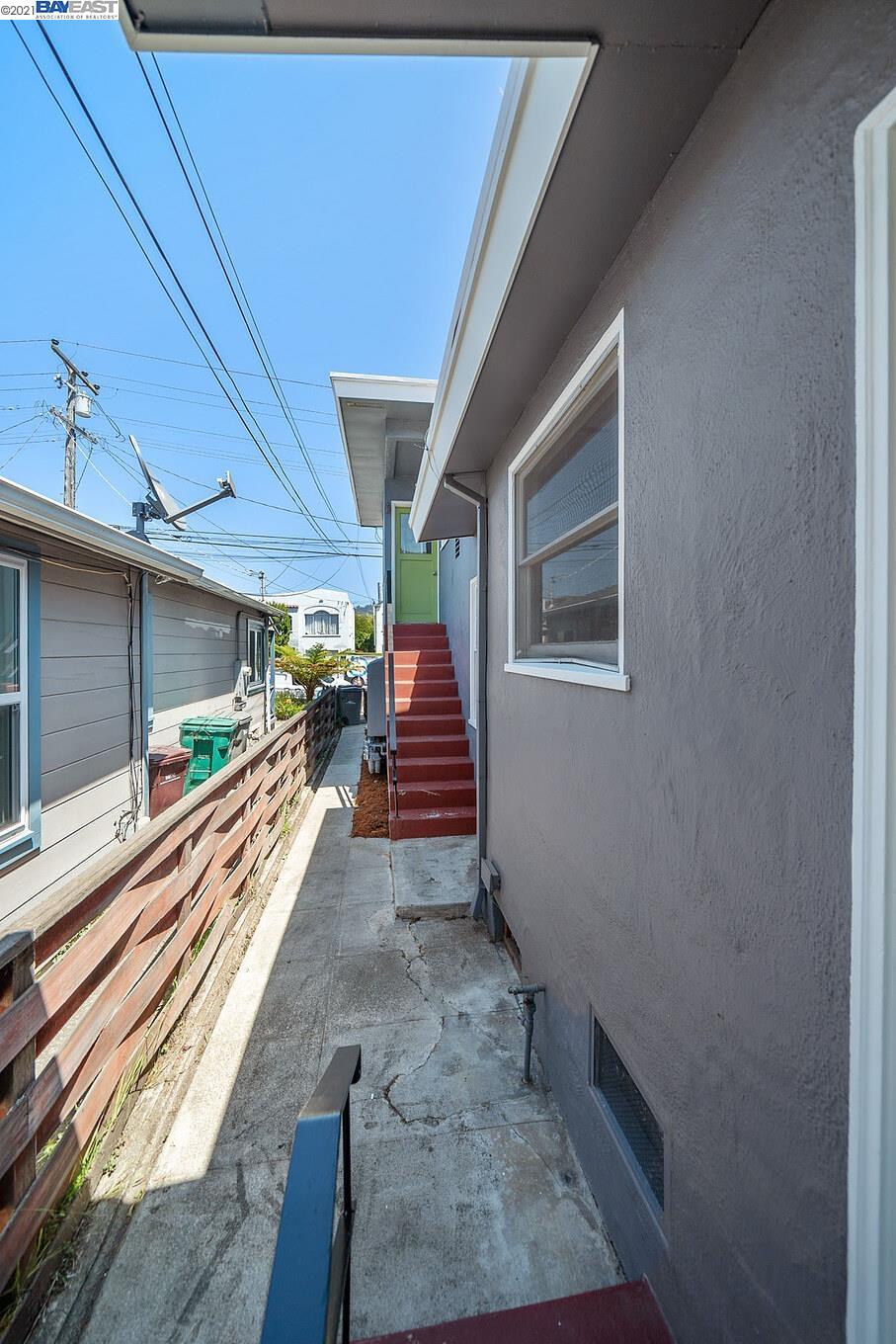 950 Kains Avenue, ALBANY, California 94706, ,Comm Ri Multi-units 5+,For Sale,Kains Avenue,40970788