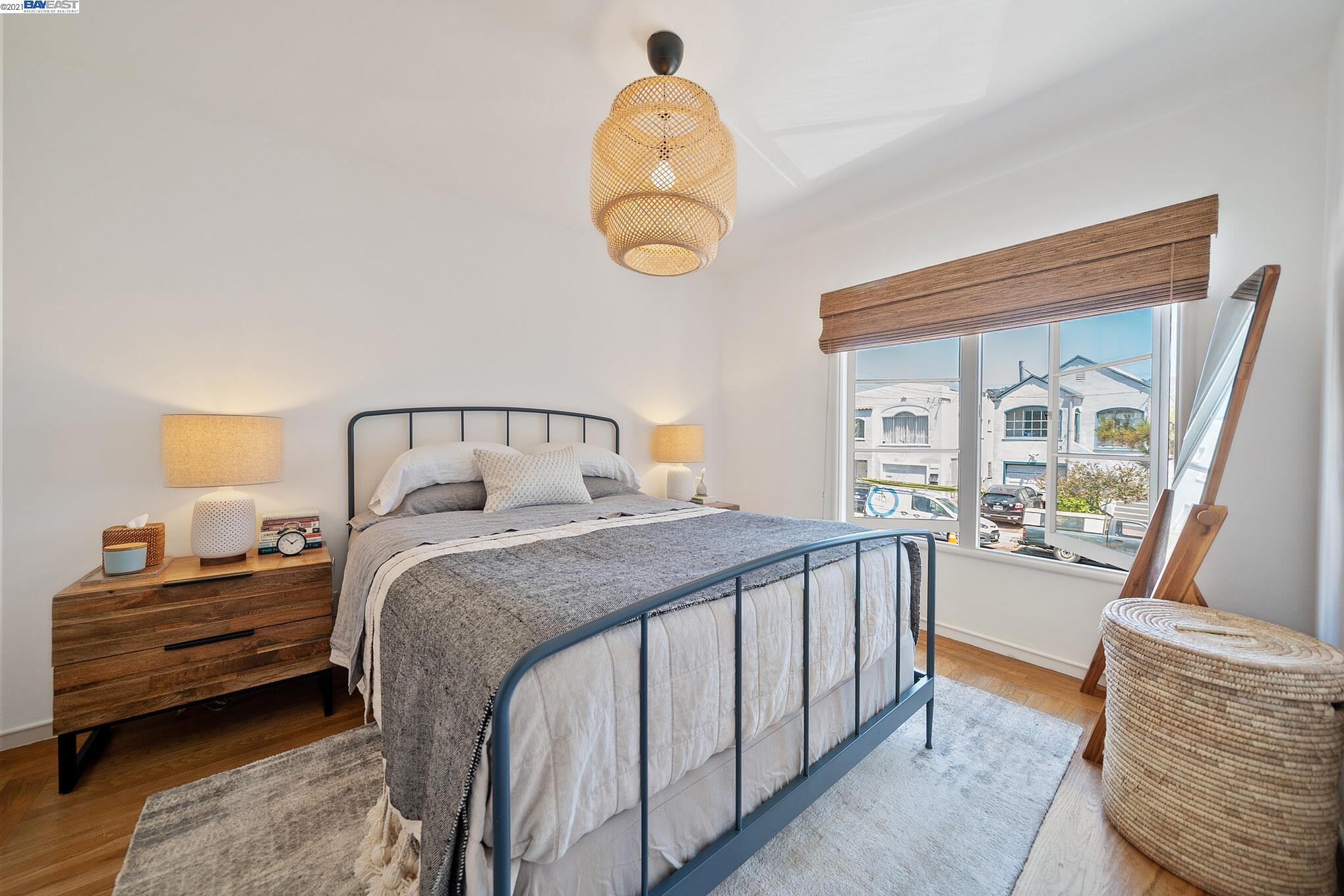 950 Kains Avenue, ALBANY, California 94706, ,Comm Ri Multi-units 5+,For Sale,Kains Avenue,40970788