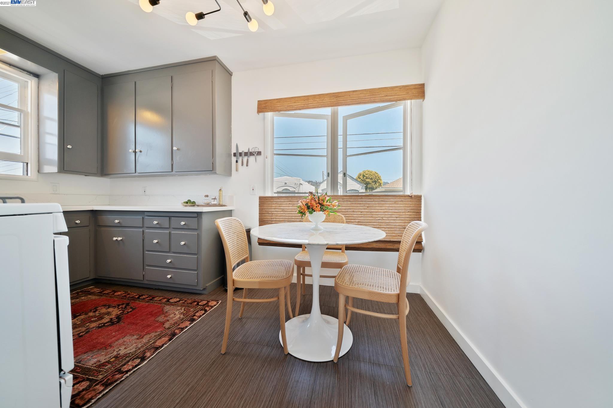 950 Kains Avenue, ALBANY, California 94706, ,Comm Ri Multi-units 5+,For Sale,Kains Avenue,40970788