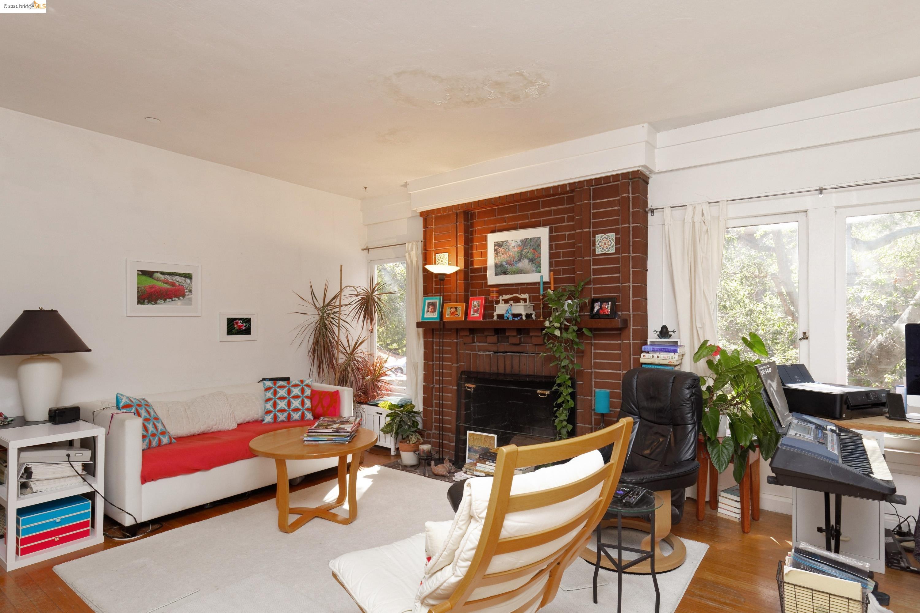 1734 Spruce, BERKELEY, California 94709, ,Comm Ri Multi-units 5+,For Sale,Spruce,40970958