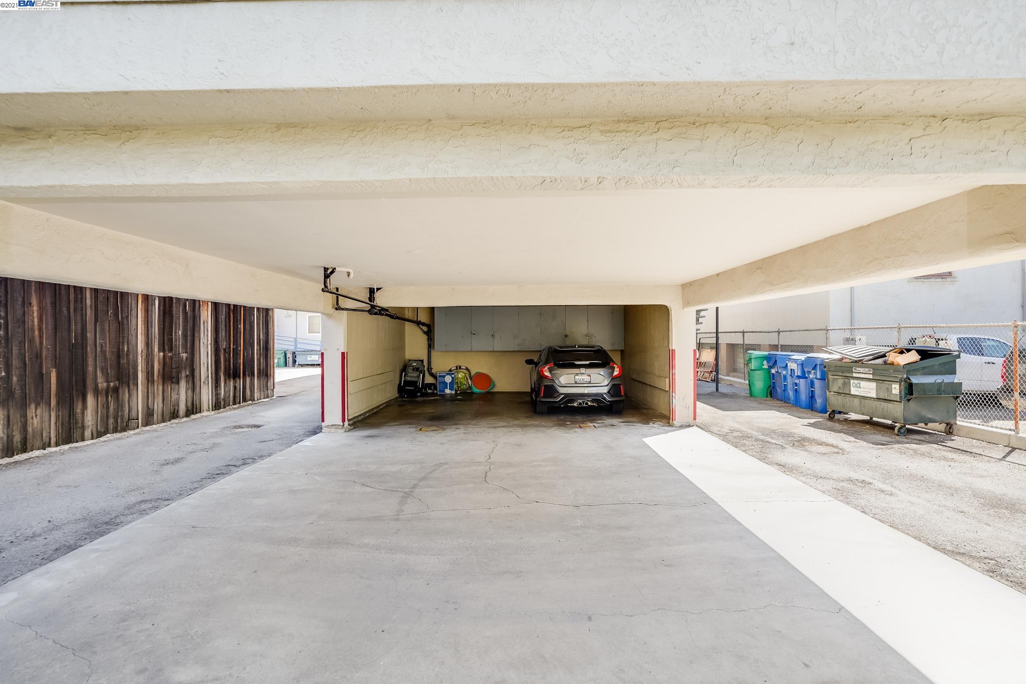 2215 Central Ave, ALAMEDA, California 94501, ,Comm Ri Multi-units 5+,For Sale,Central Ave,40971020