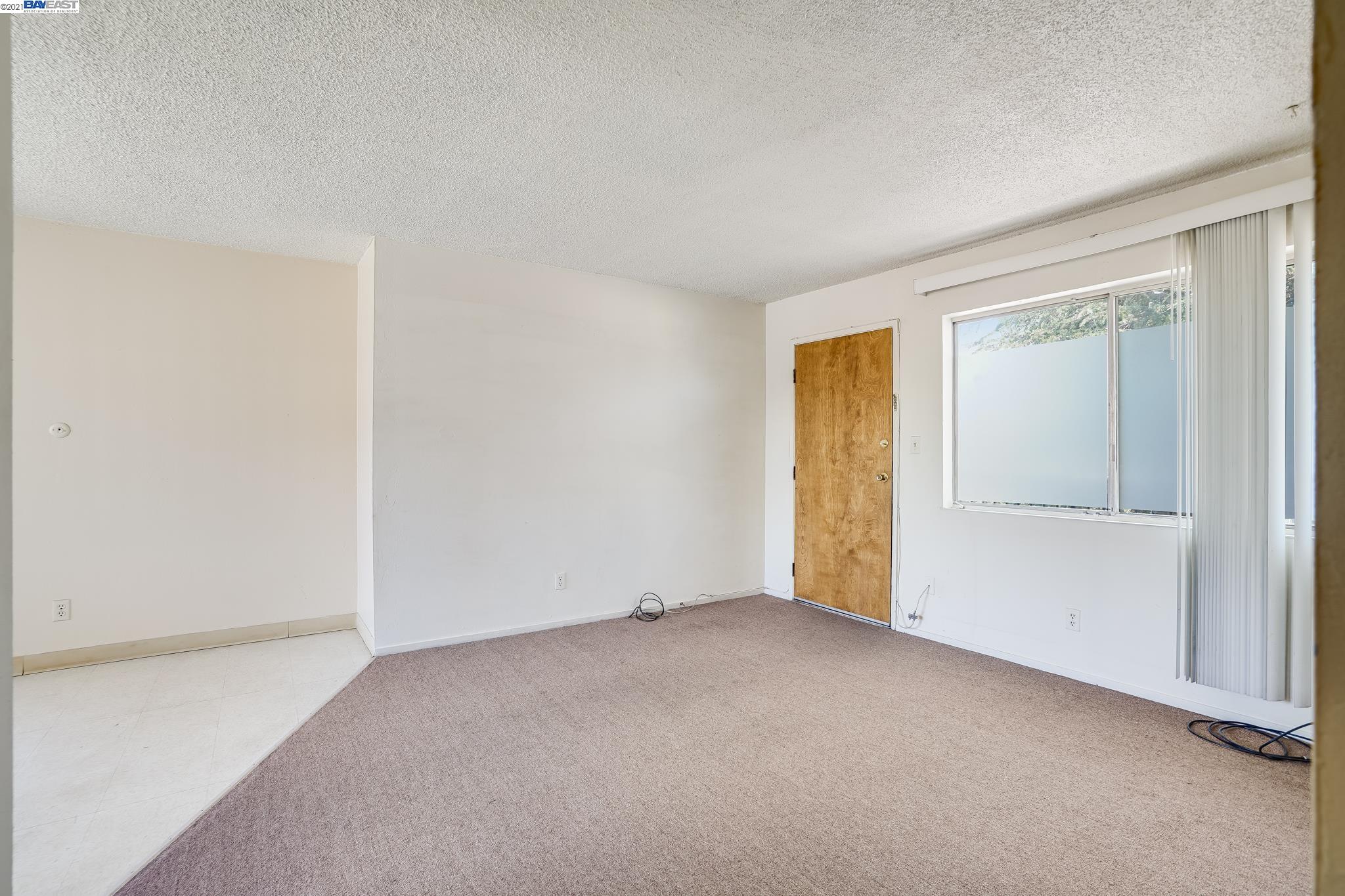 2215 Central Ave, ALAMEDA, California 94501, ,Comm Ri Multi-units 5+,For Sale,Central Ave,40971020