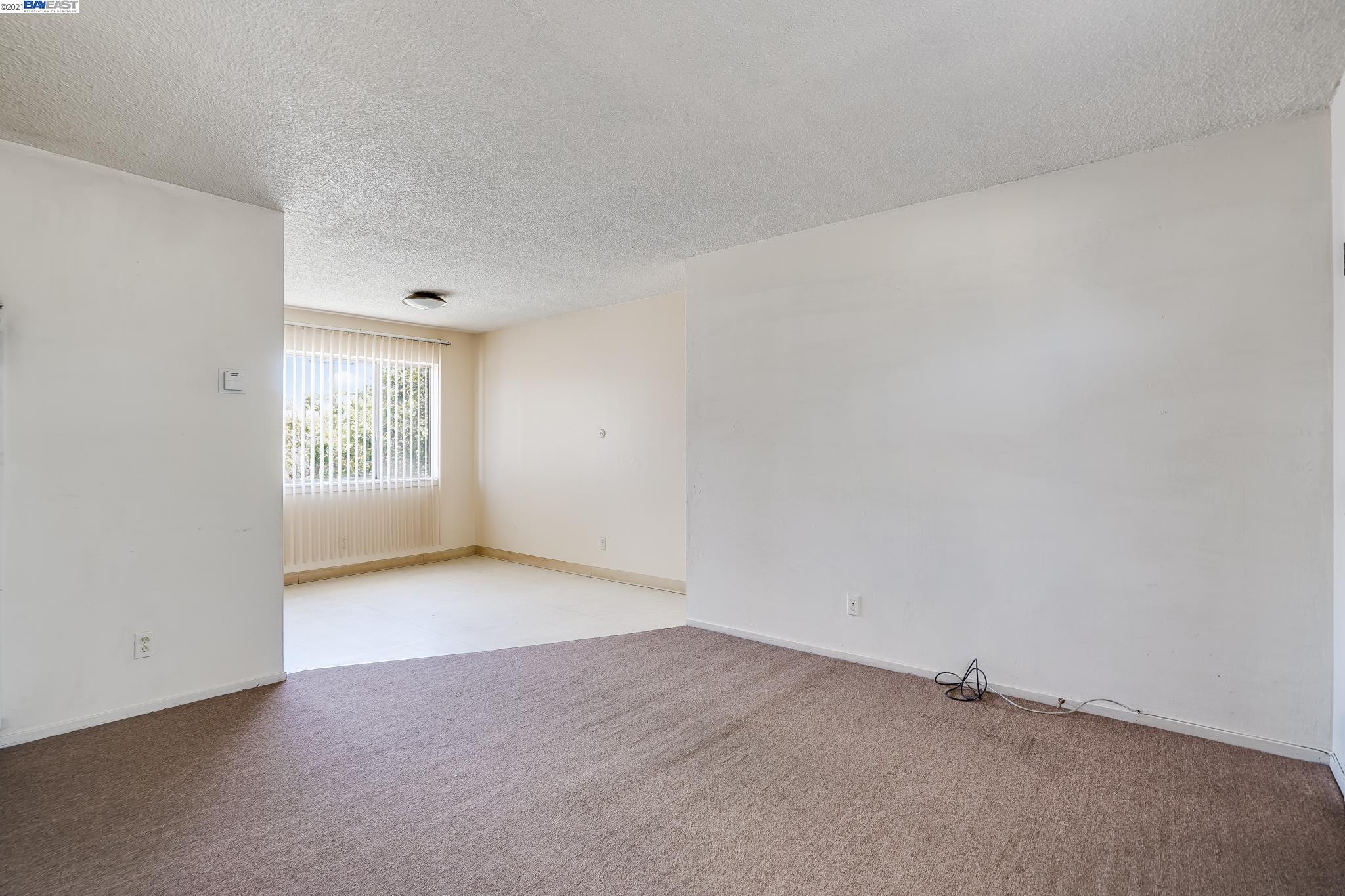 2215 Central Ave, ALAMEDA, California 94501, ,Comm Ri Multi-units 5+,For Sale,Central Ave,40971020