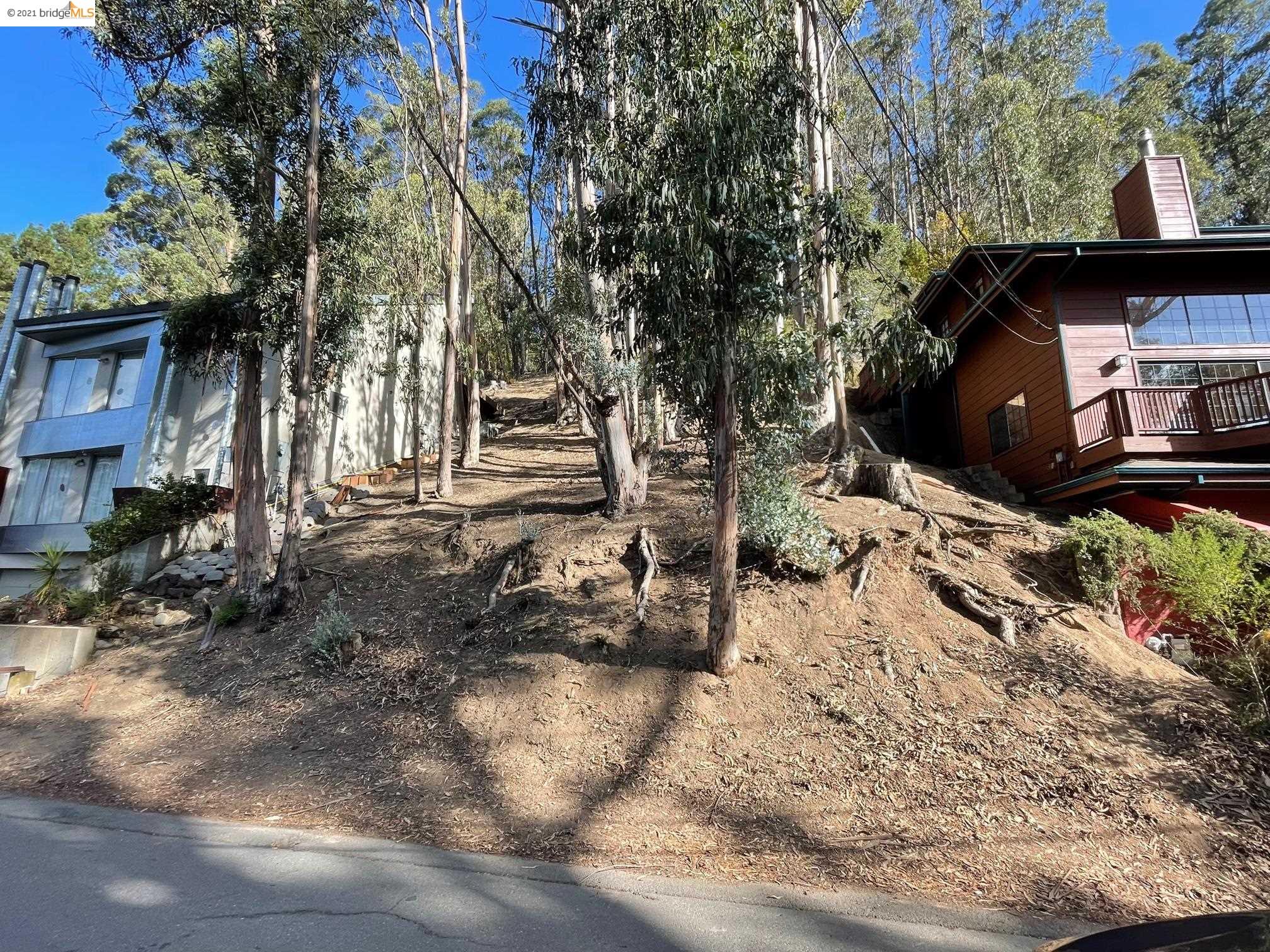1830 Arrowhead Dr, OAKLAND, California 94611, ,Lots And Land,For Sale,Arrowhead Dr,40970966
