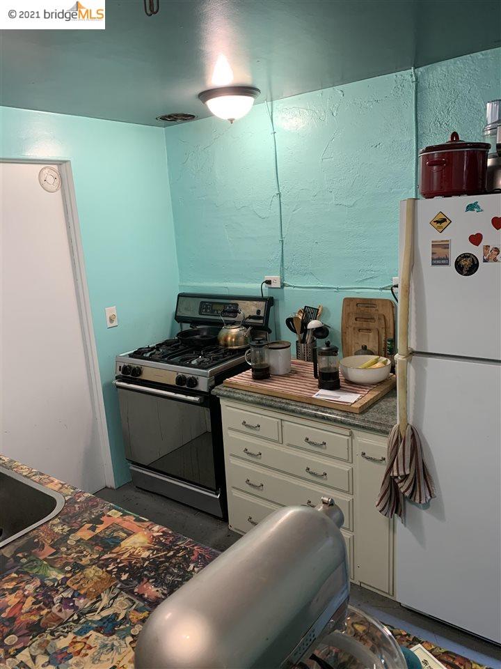 3906 Martin Luther King Jr Way, OAKLAND, California 94609, ,Comm Ri Multi-units 5+,For Sale,Martin Luther King Jr Way,40971225