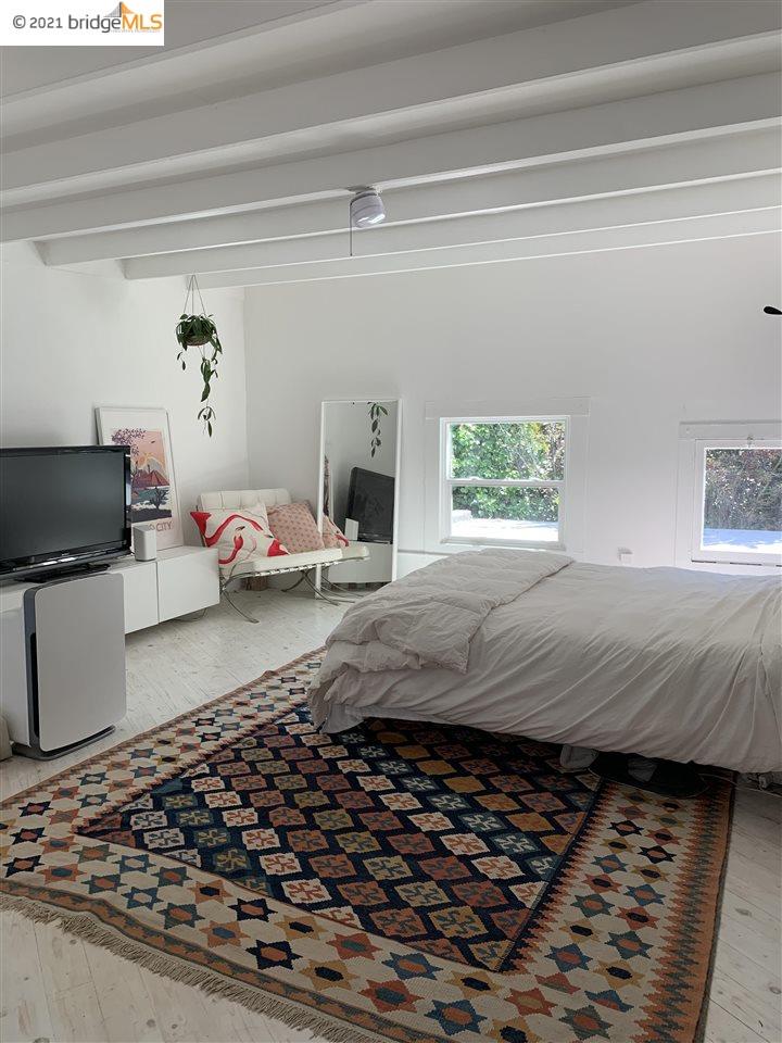 3906 Martin Luther King Jr Way, OAKLAND, California 94609, ,Comm Ri Multi-units 5+,For Sale,Martin Luther King Jr Way,40971225