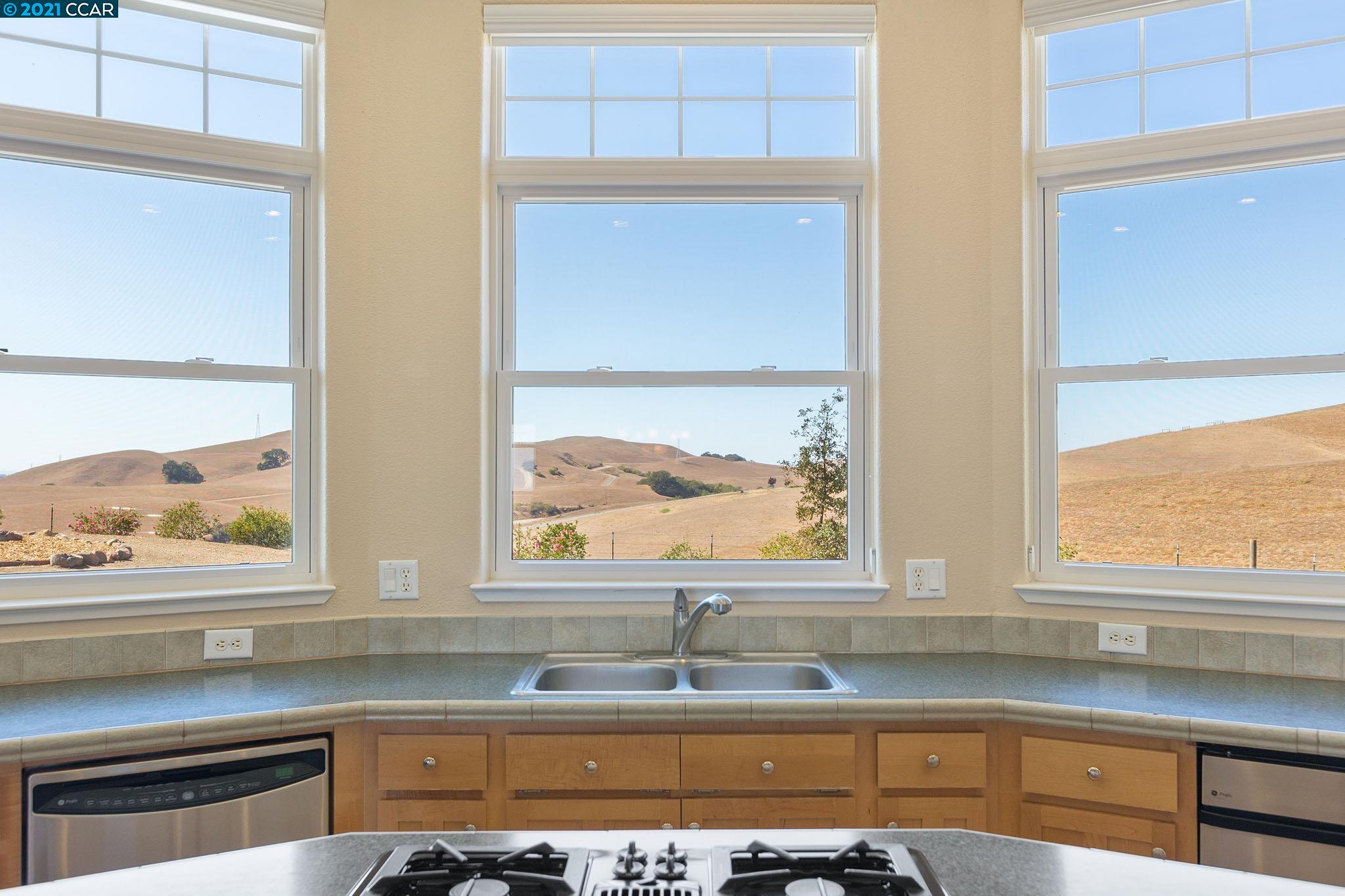 400 Cummings Skyway, CROCKETT, California 94525, ,Lots And Land,For Sale,Cummings Skyway,40971232