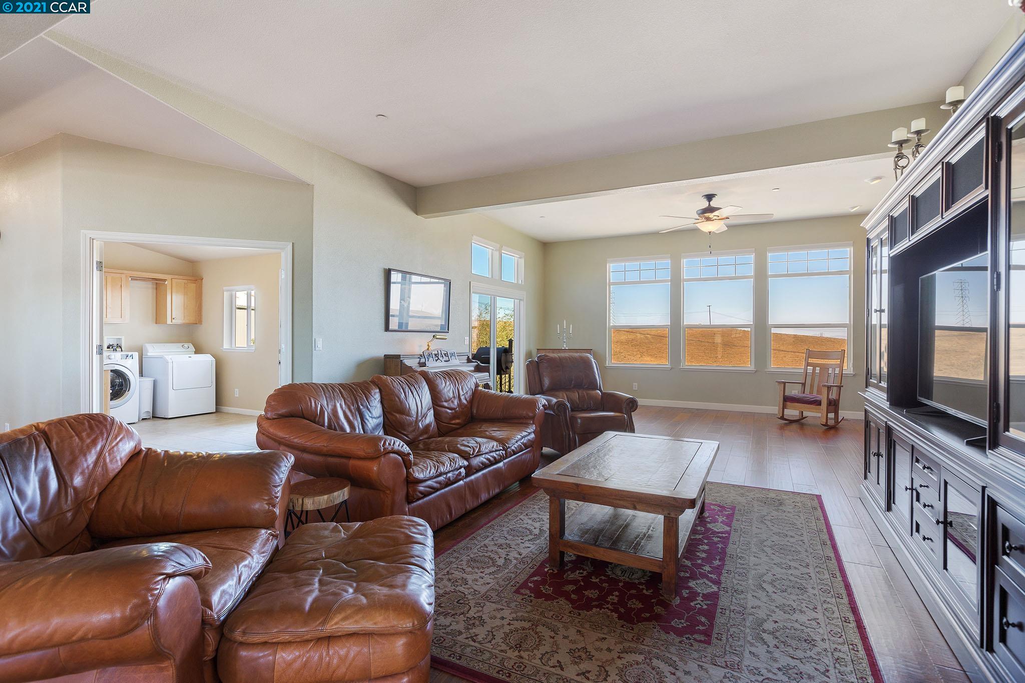 400 Cummings Skyway, CROCKETT, California 94525, ,Lots And Land,For Sale,Cummings Skyway,40971232