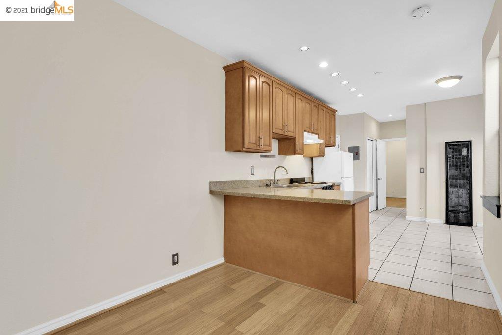 147 Richmond Ave, RICHMOND, California 94801, ,Comm Ri Multi-units 5+,For Sale,Richmond Ave,40971822
