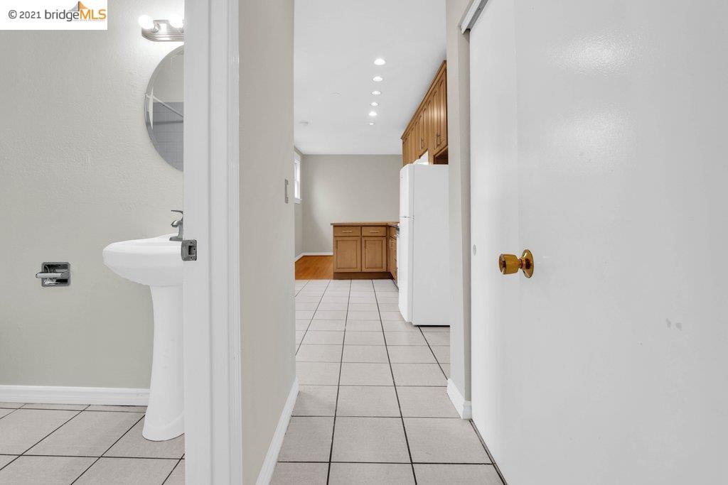 147 Richmond Ave, RICHMOND, California 94801, ,Comm Ri Multi-units 5+,For Sale,Richmond Ave,40971822