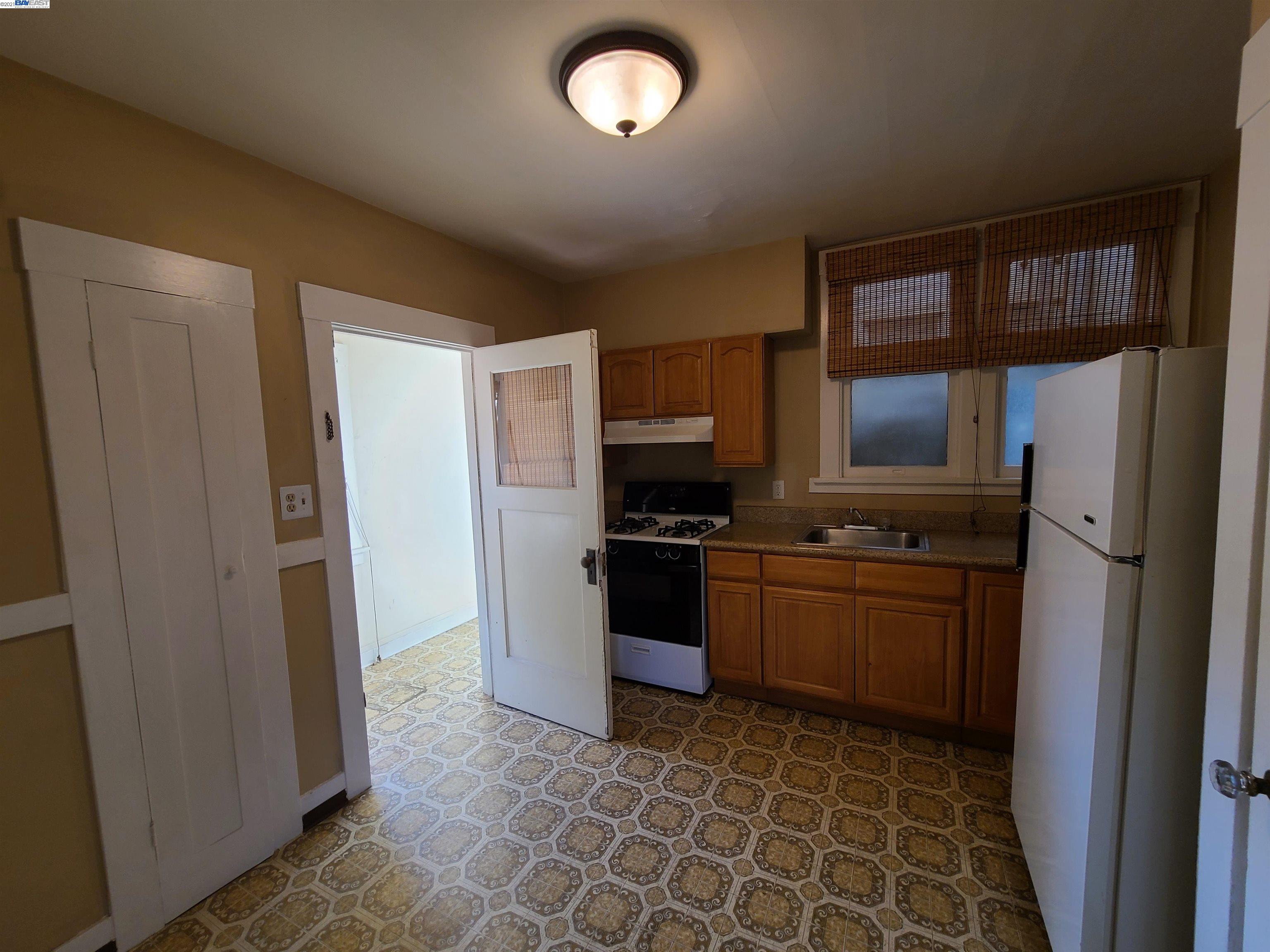 509 Juana Ave, SAN LEANDRO, California 94577, ,Comm Ri Multi-units 5+,For Sale,Juana Ave,40971852