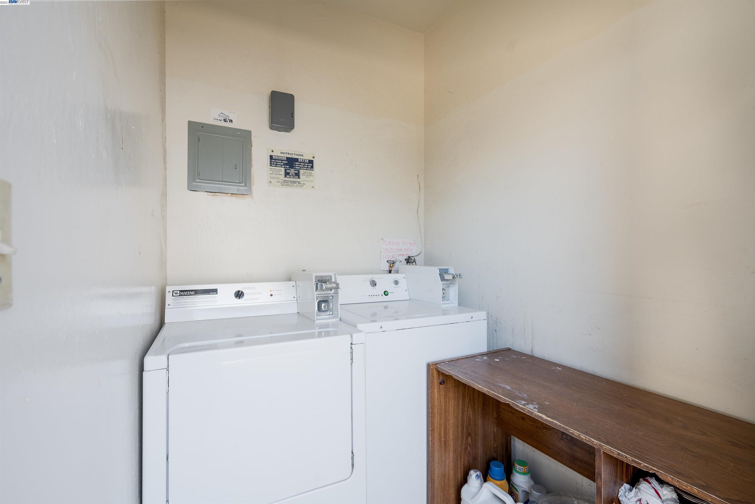 1725 Bissell Ave, RICHMOND, California 94801, ,Comm Ri Multi-units 5+,For Sale,Bissell Ave,40971890