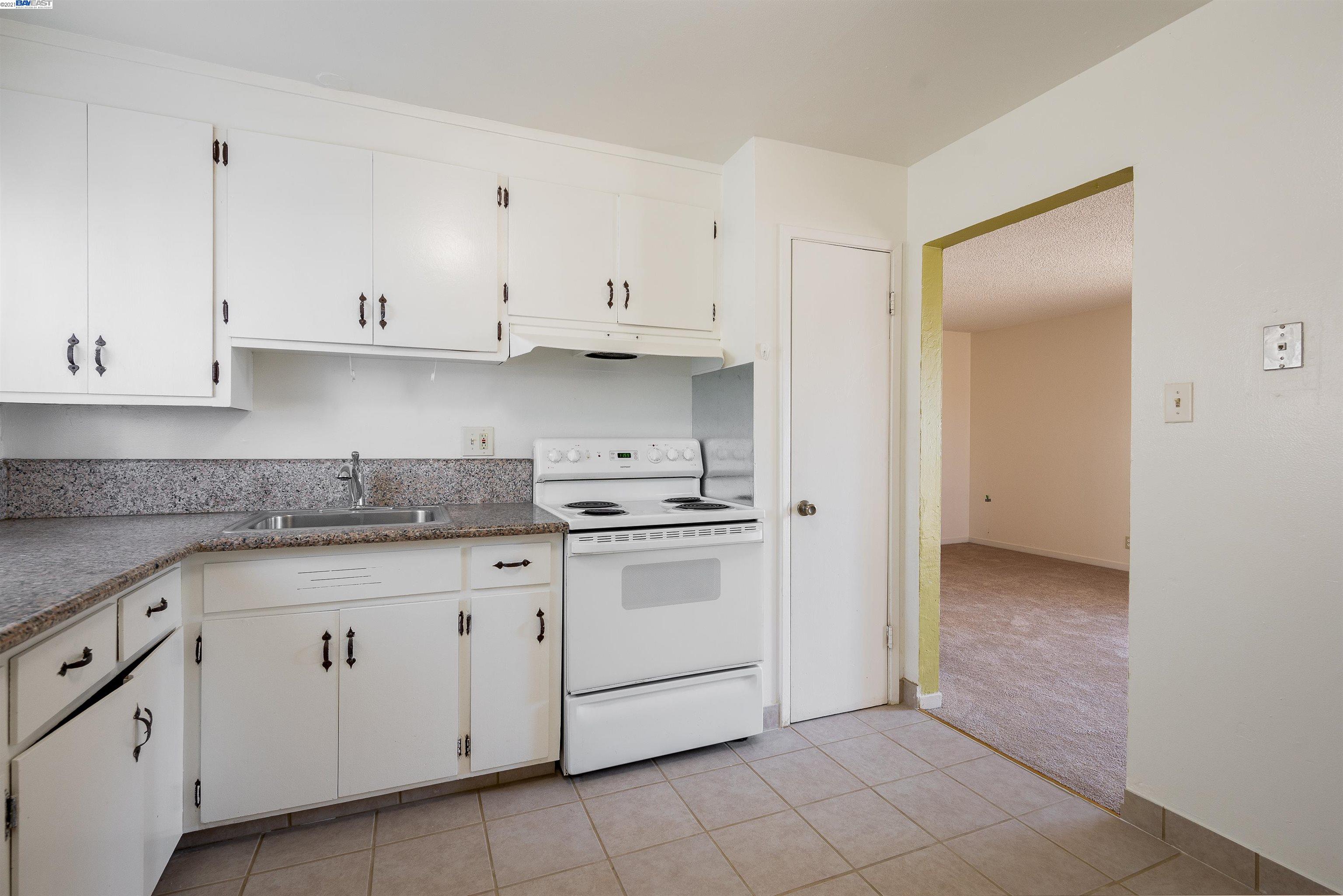 1725 Bissell Ave, RICHMOND, California 94801, ,Comm Ri Multi-units 5+,For Sale,Bissell Ave,40971890