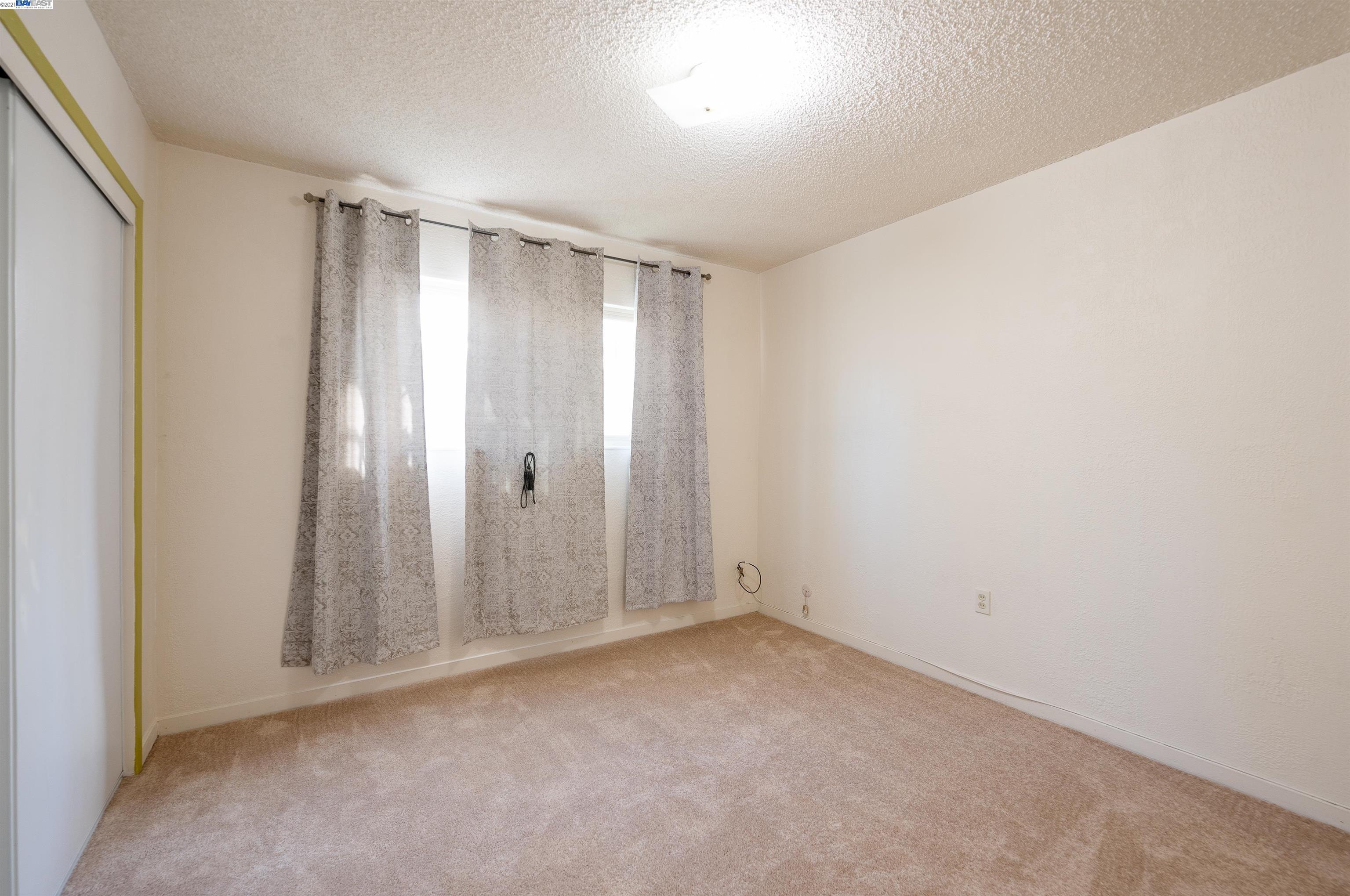1725 Bissell Ave, RICHMOND, California 94801, ,Comm Ri Multi-units 5+,For Sale,Bissell Ave,40971890
