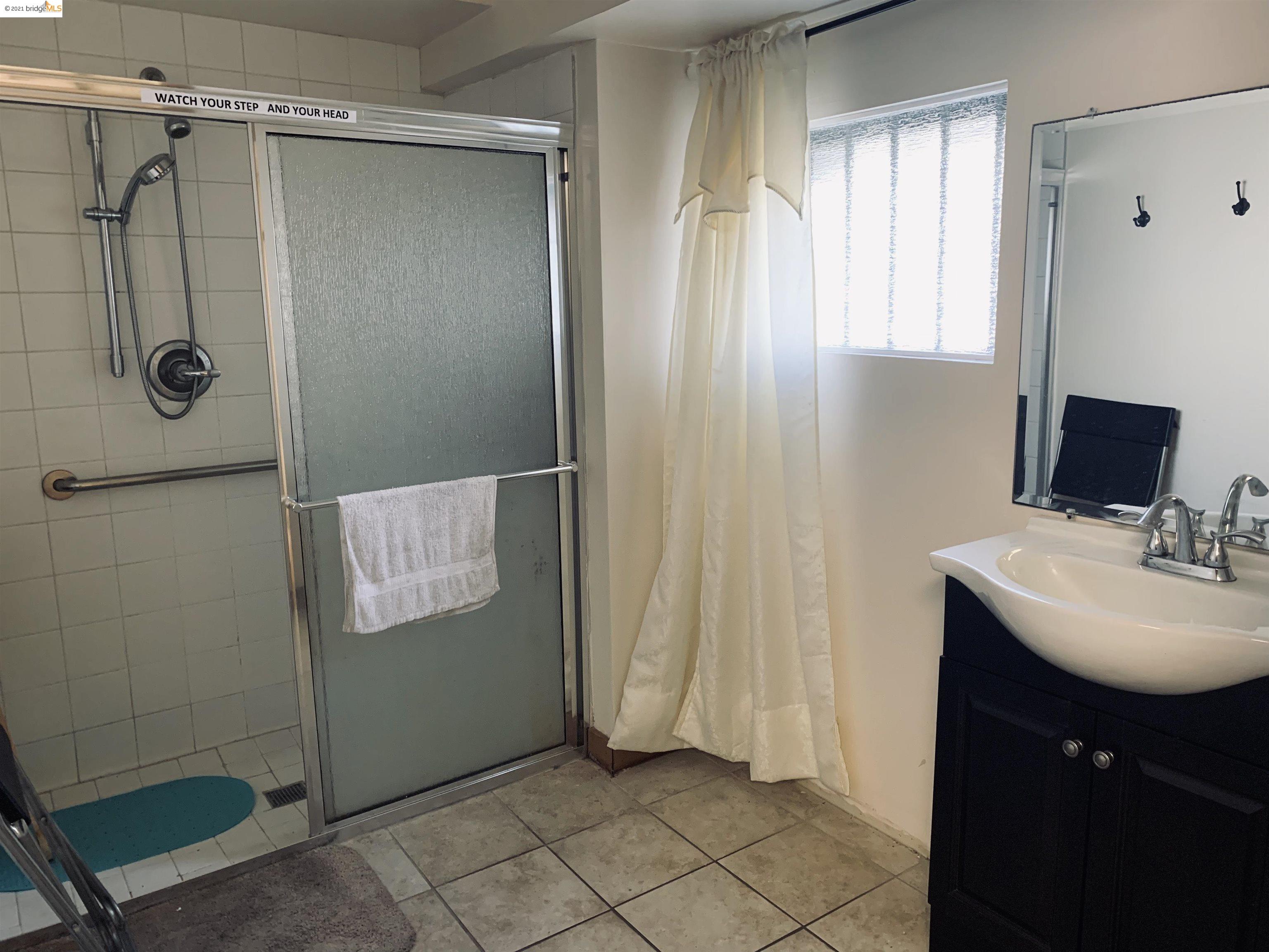 238 9th, OAKLAND, California 94607, ,Comm Ri Multi-units 5+,For Sale,9th,40971926