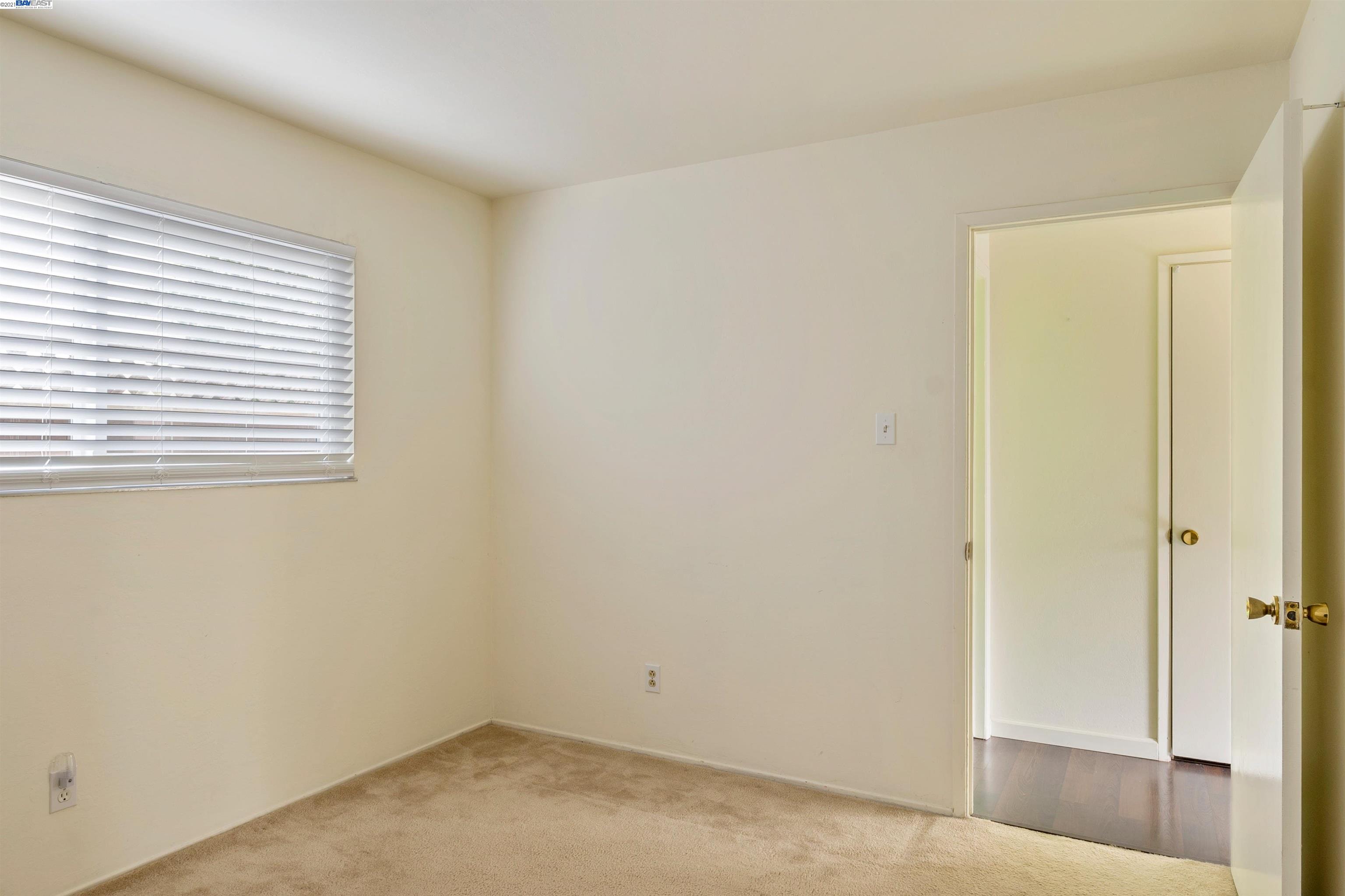 2233 Clinton Ave, ALAMEDA, California 94501, ,Comm Ri Multi-units 5+,For Sale,Clinton Ave,40972699