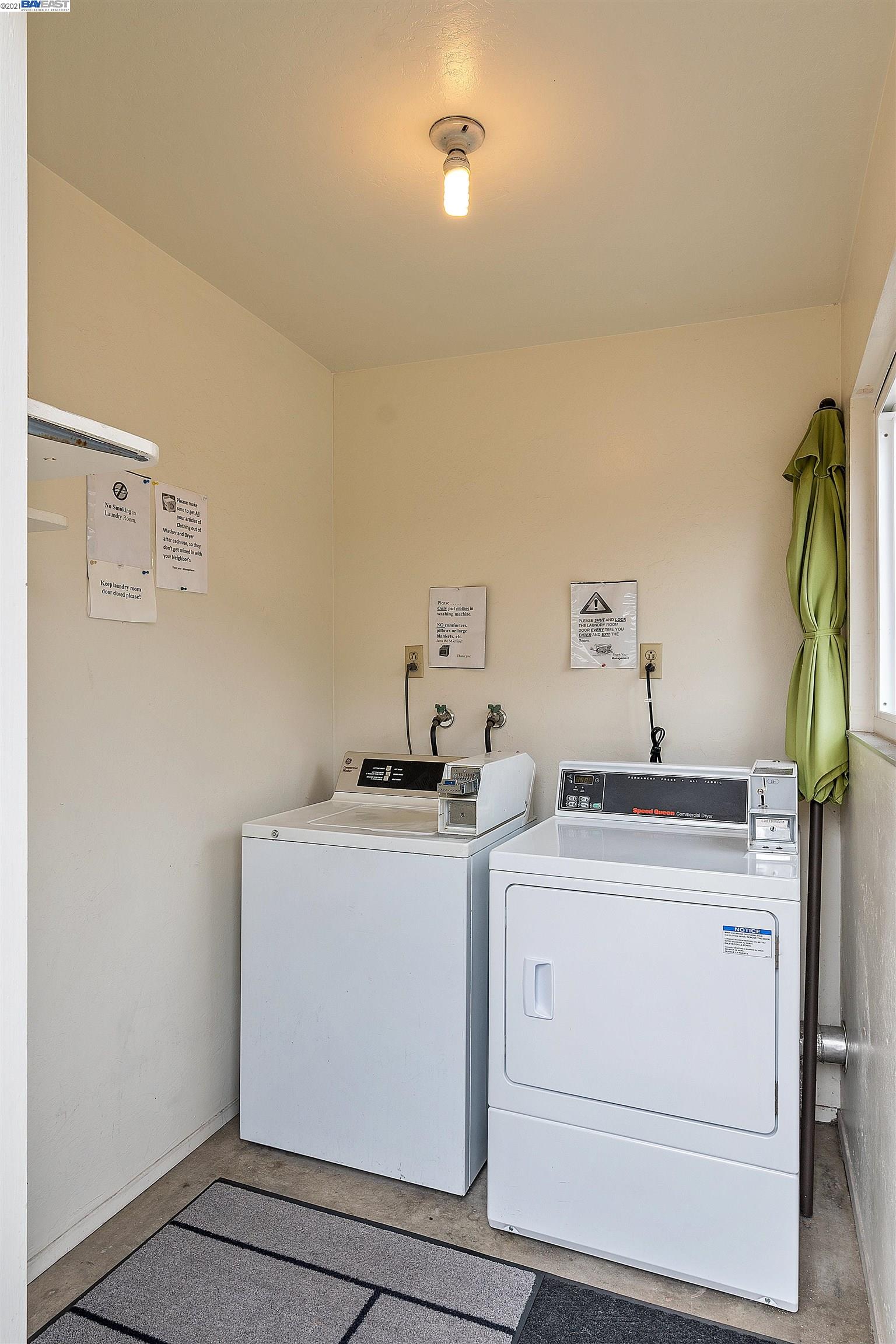 2233 Clinton Ave, ALAMEDA, California 94501, ,Comm Ri Multi-units 5+,For Sale,Clinton Ave,40972699