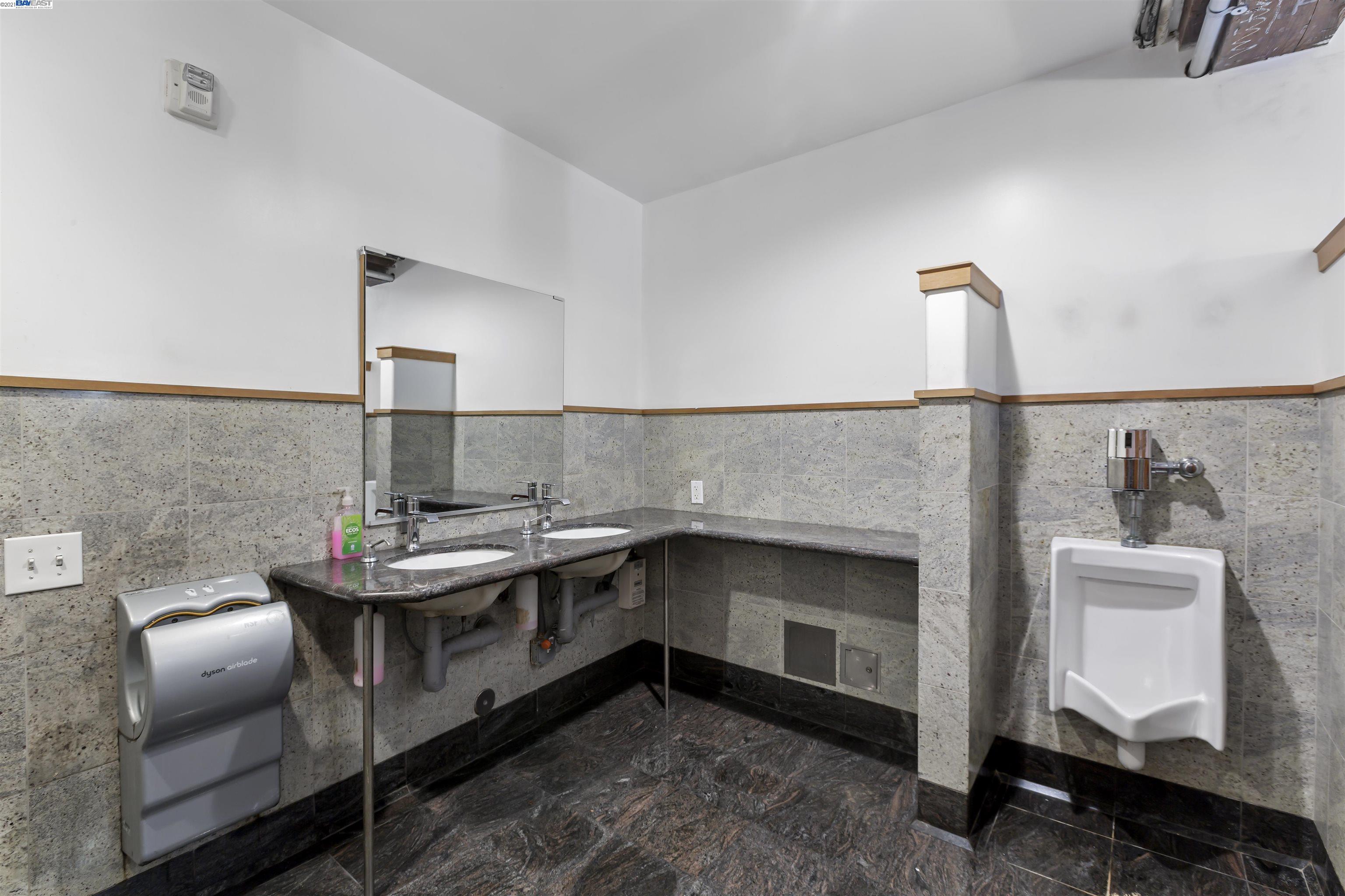 91 Shattuck Square, BERKELEY, California 94704, ,Comm Business Opportunity,For Sale,Shattuck Square,40972708