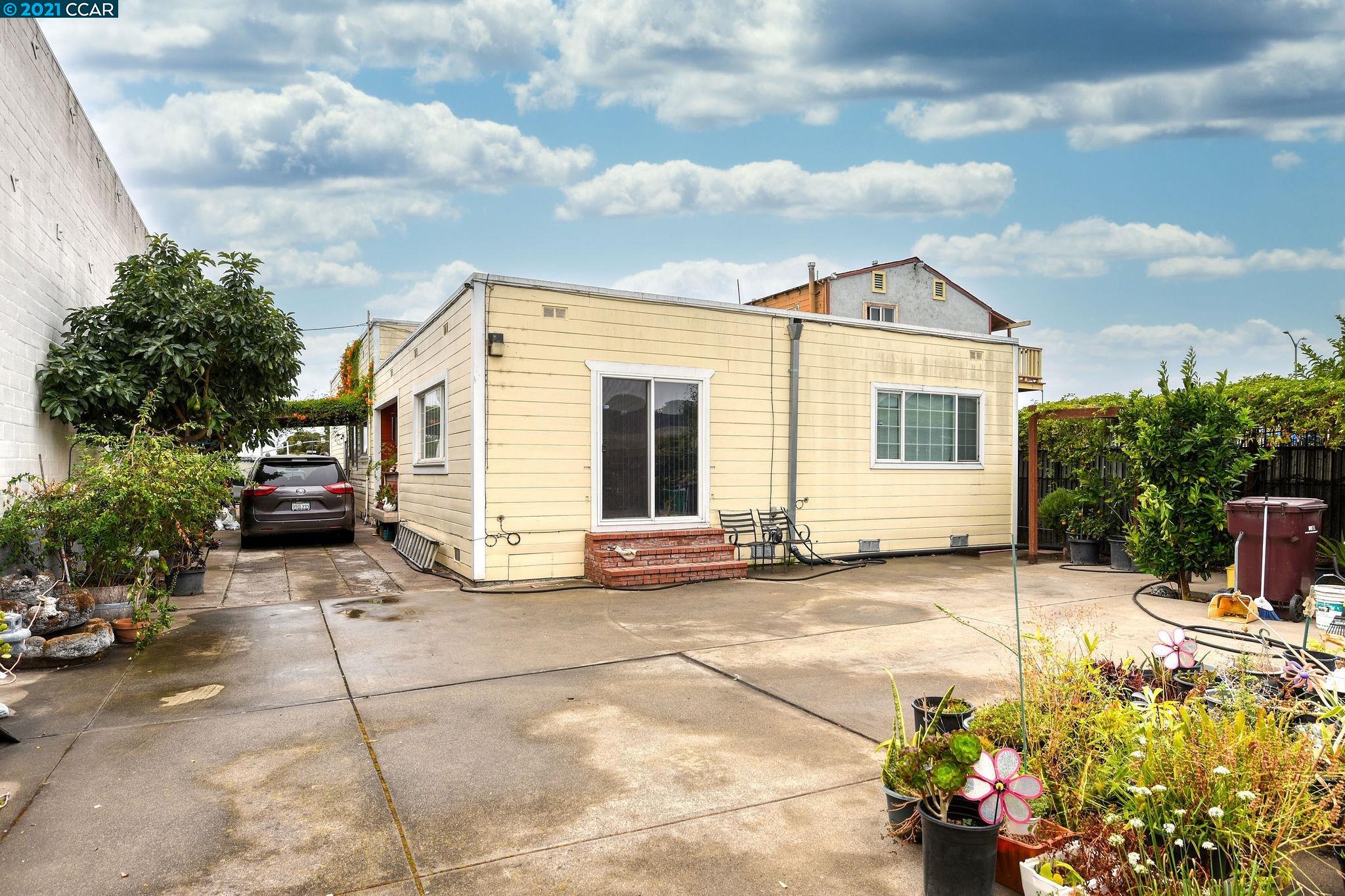 7332 International Blvd, OAKLAND, California 94621, ,Comm Industrial For Sale,For Sale,International Blvd,40972885