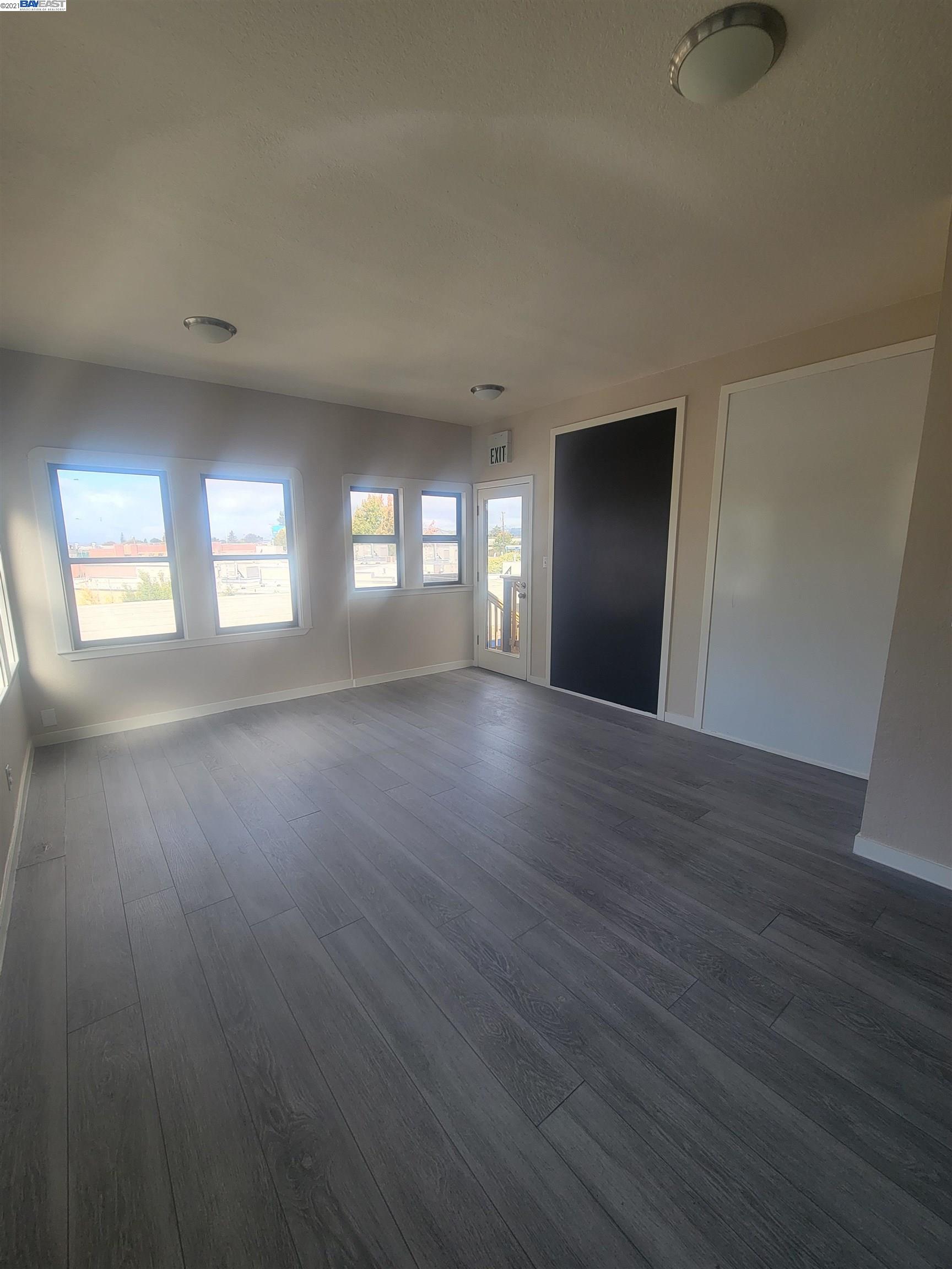 5263 Claremont, OAKLAND, California 94618-1032, ,Comm Industrial For Lease,For Rent,Claremont,40972887