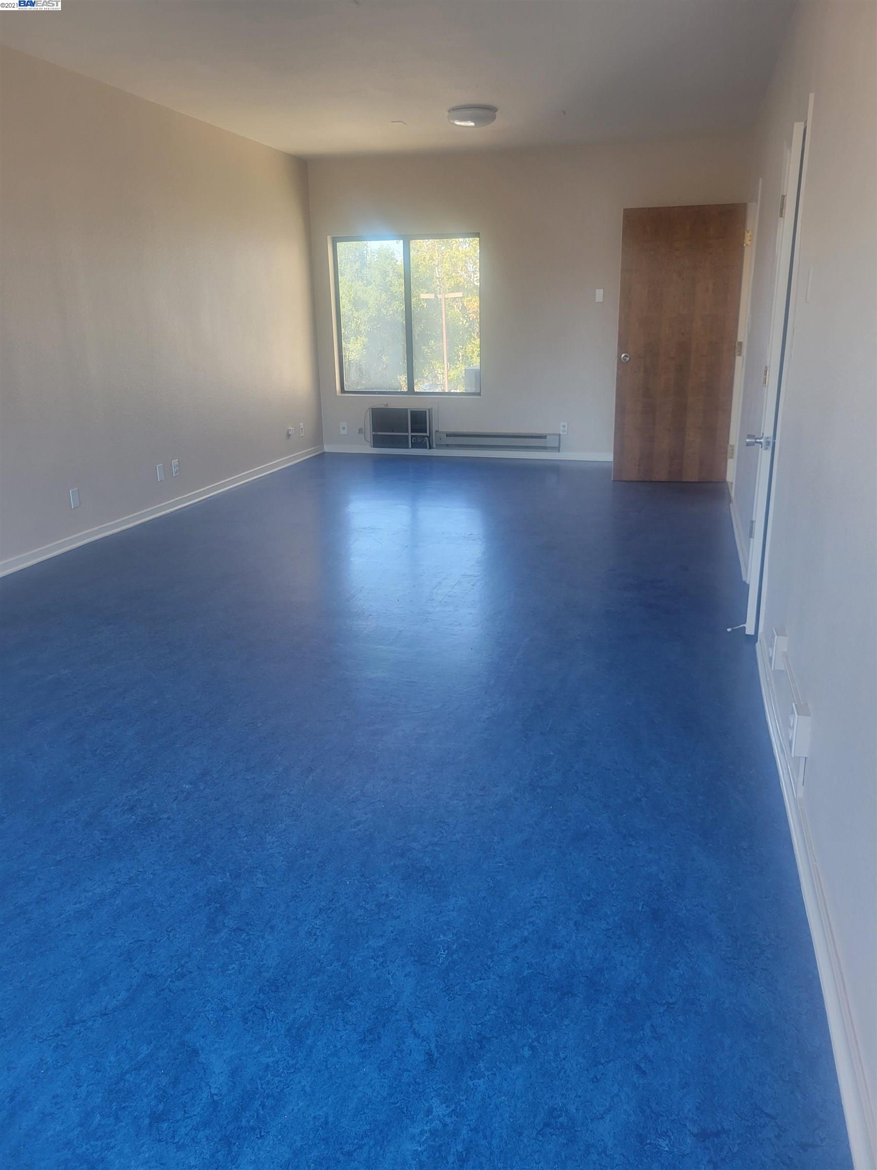 5263 Claremont, OAKLAND, California 94618-1032, ,Comm Industrial For Lease,For Rent,Claremont,40972887