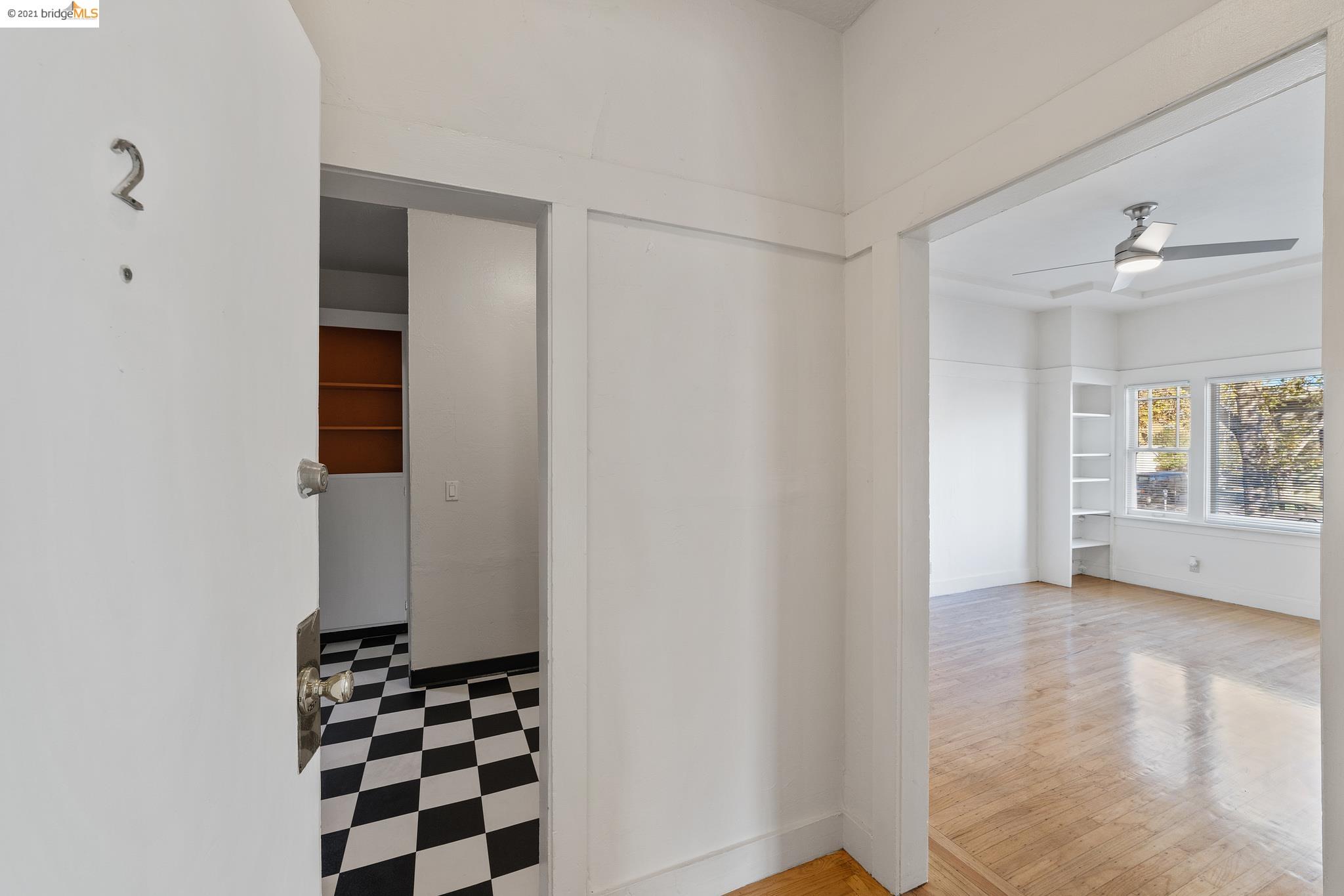 611 Grand, OAKLAND, California 94612, ,Comm Ri Multi-units 5+,For Sale,Grand,40973164
