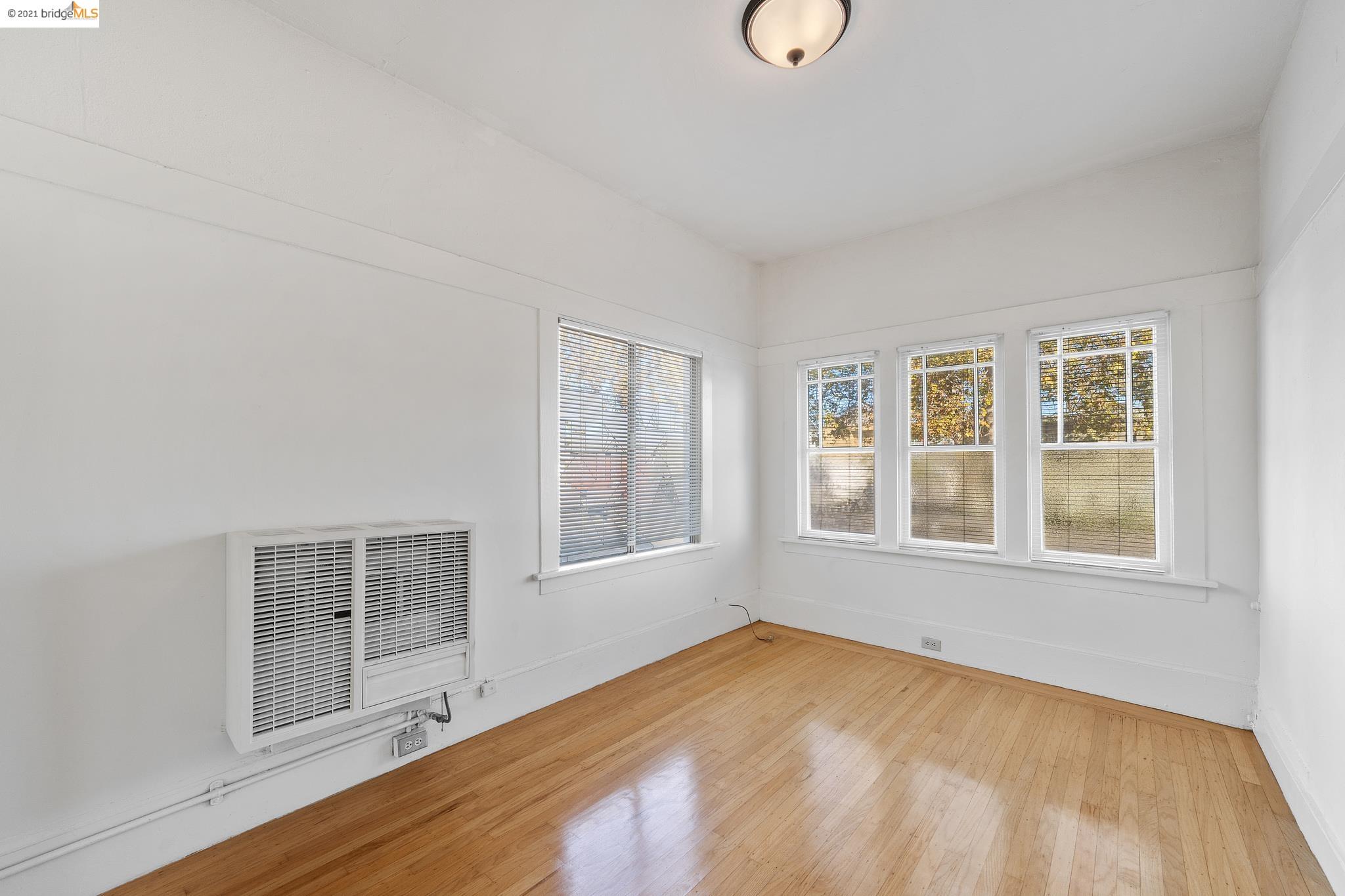 611 Grand, OAKLAND, California 94612, ,Comm Ri Multi-units 5+,For Sale,Grand,40973164