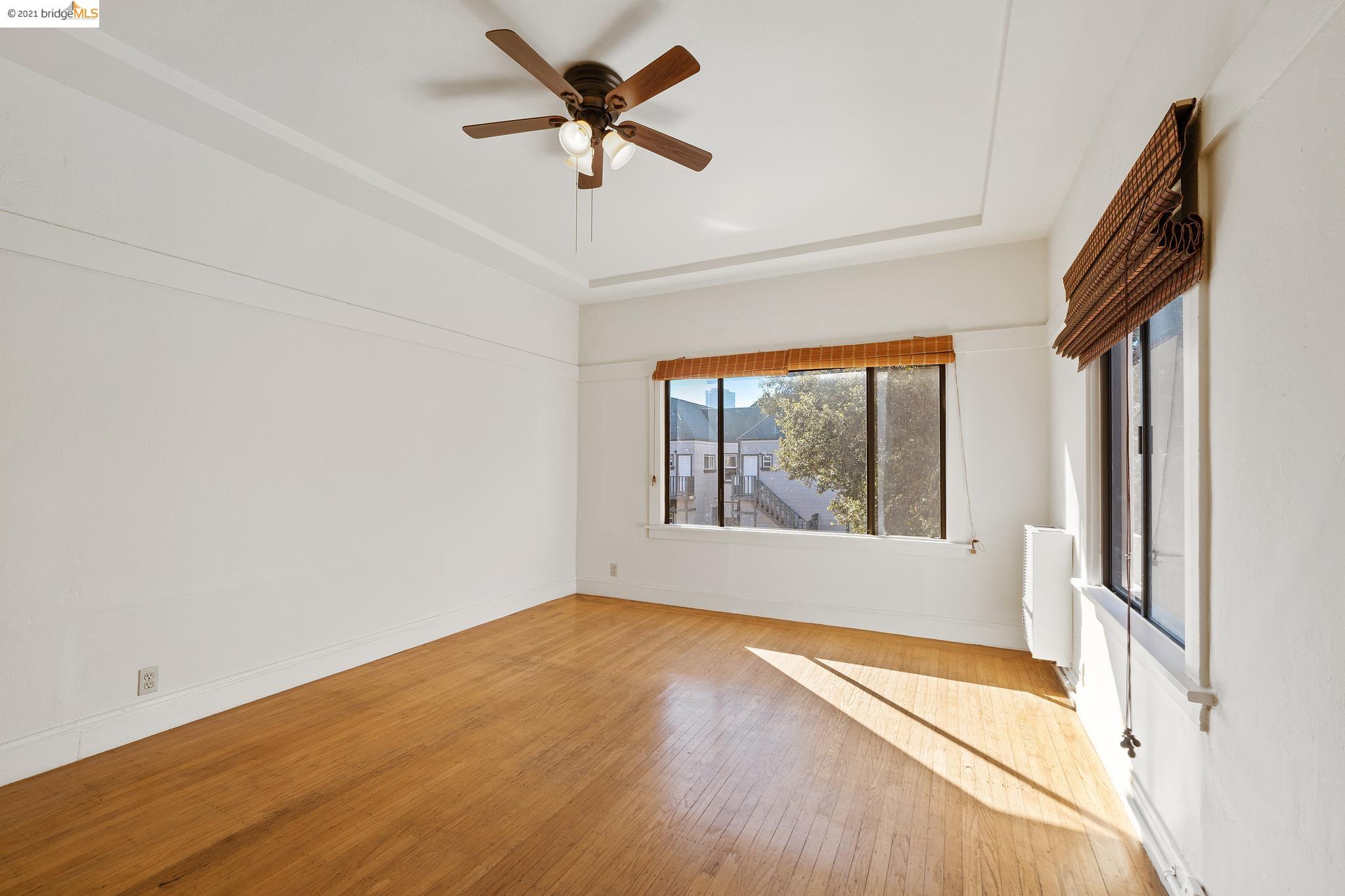 611 Grand, OAKLAND, California 94612, ,Comm Ri Multi-units 5+,For Sale,Grand,40973164