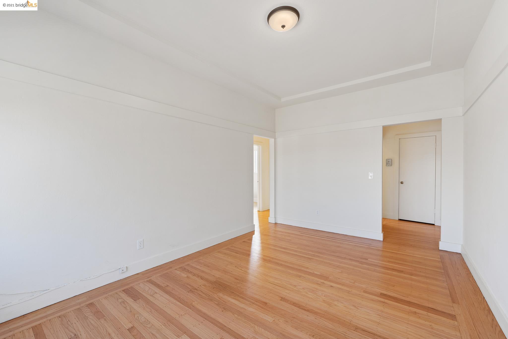 611 Grand, OAKLAND, California 94612, ,Comm Ri Multi-units 5+,For Sale,Grand,40973164