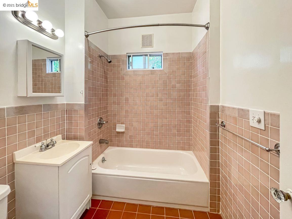 1876 Arch St, BERKELEY, California 94709, ,Comm Ri Multi-units 5+,For Sale,Arch St,40973276