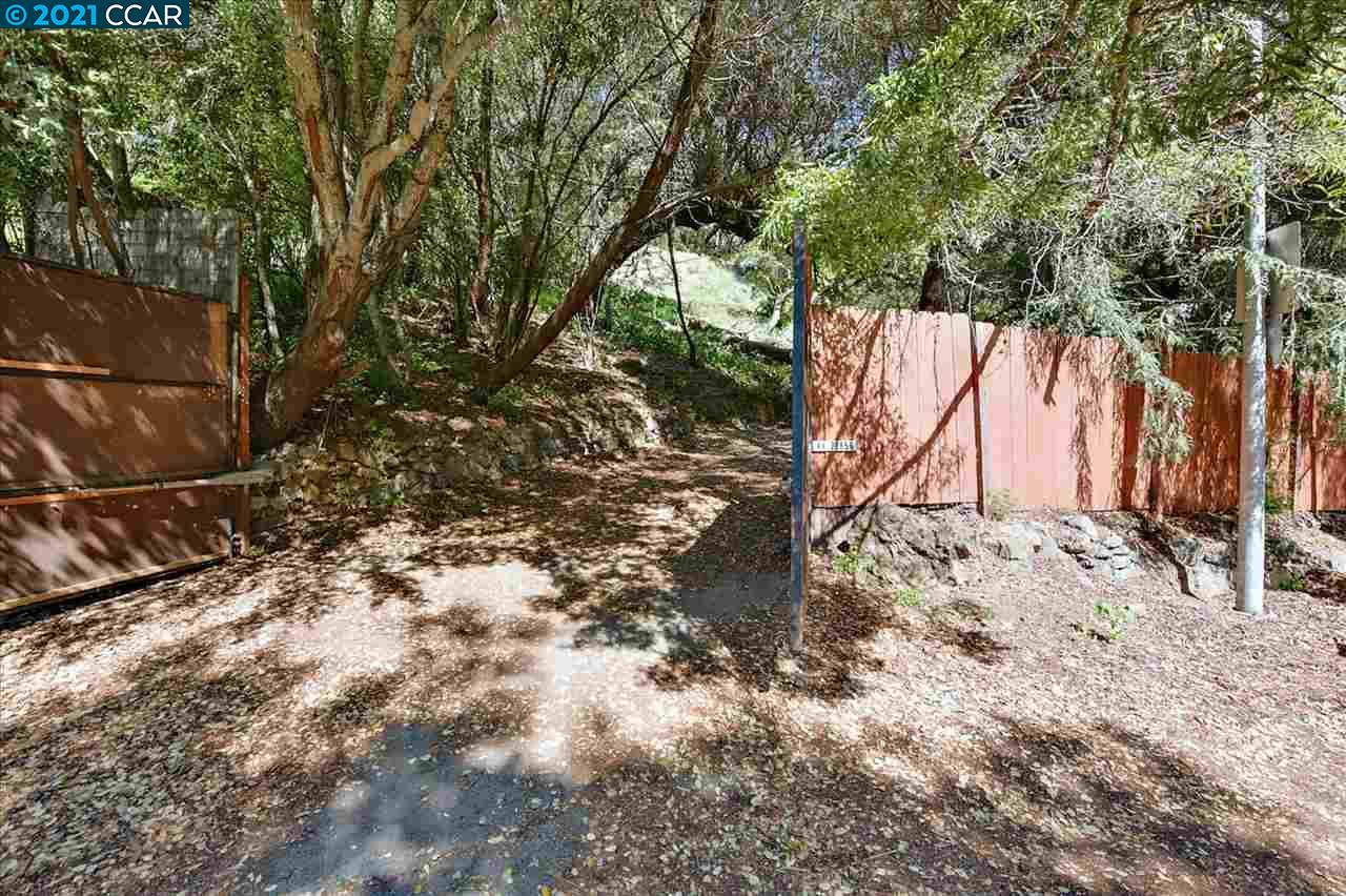 0 Roble Road, OAKLAND, California 94618, ,Lots And Land,For Sale,Roble Road,40973292