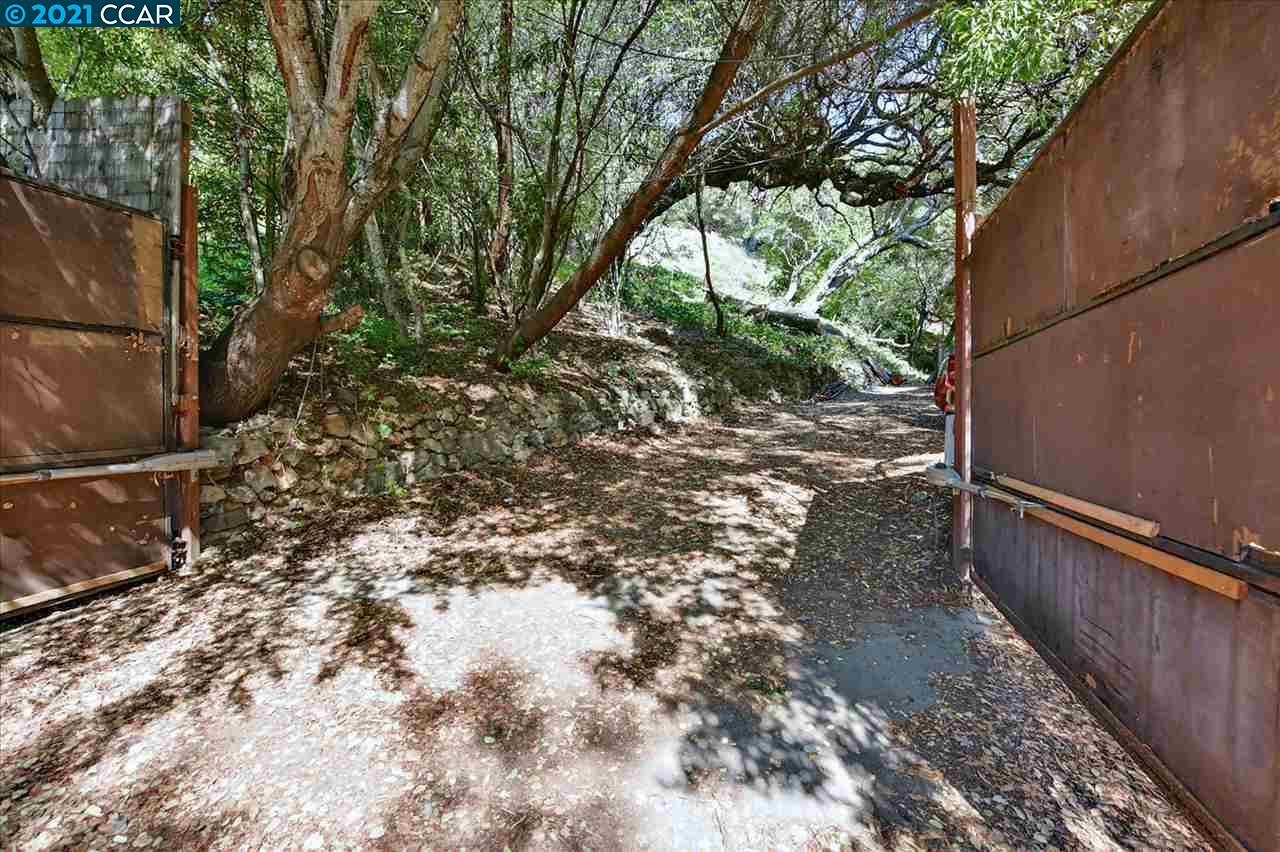 0 Roble Road, OAKLAND, California 94618, ,Lots And Land,For Sale,Roble Road,40973292