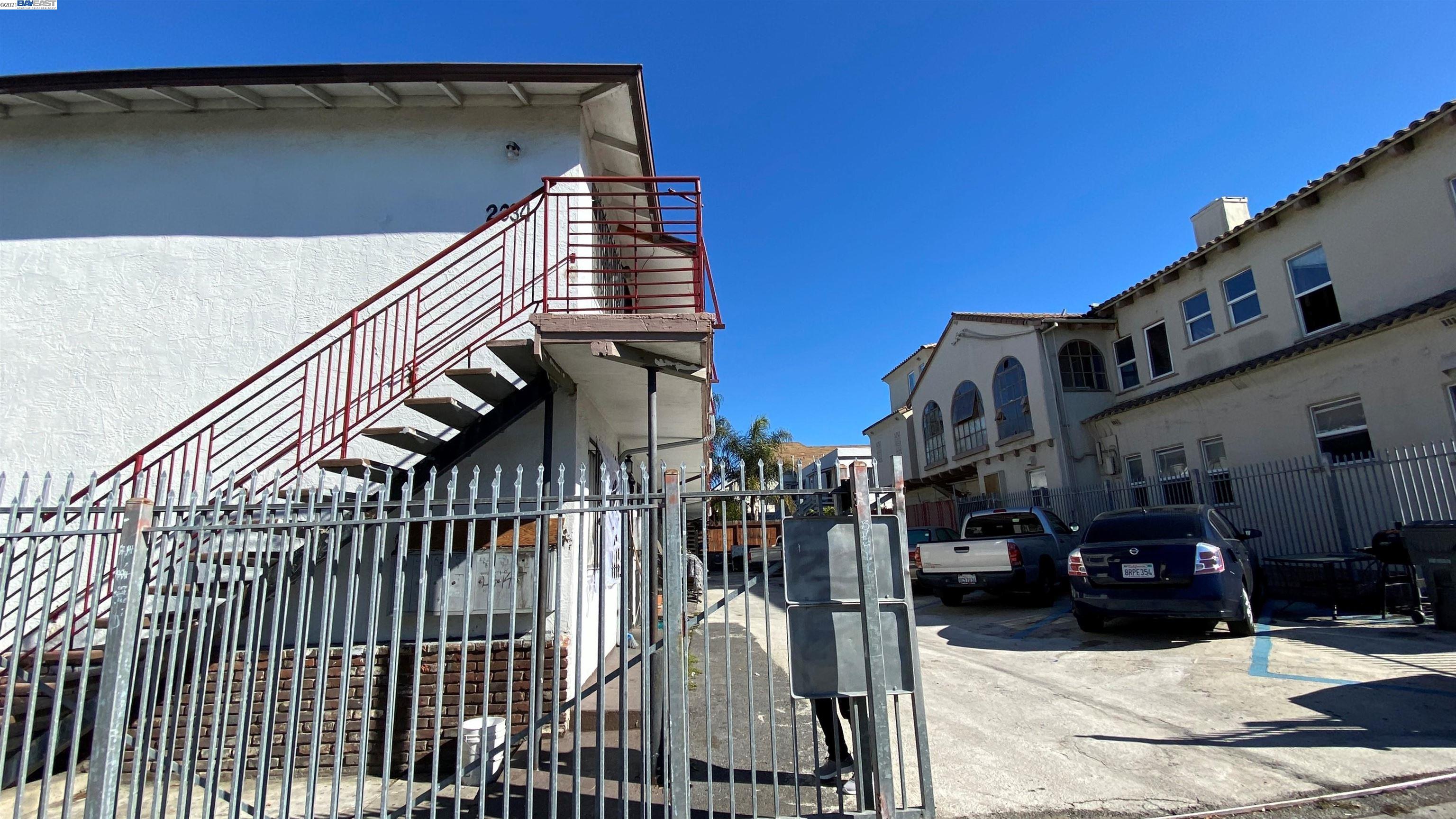 2334 15Th St, OAKLAND, California 94601, ,Comm Ri Multi-units 5+,For Sale,15Th St,40973661
