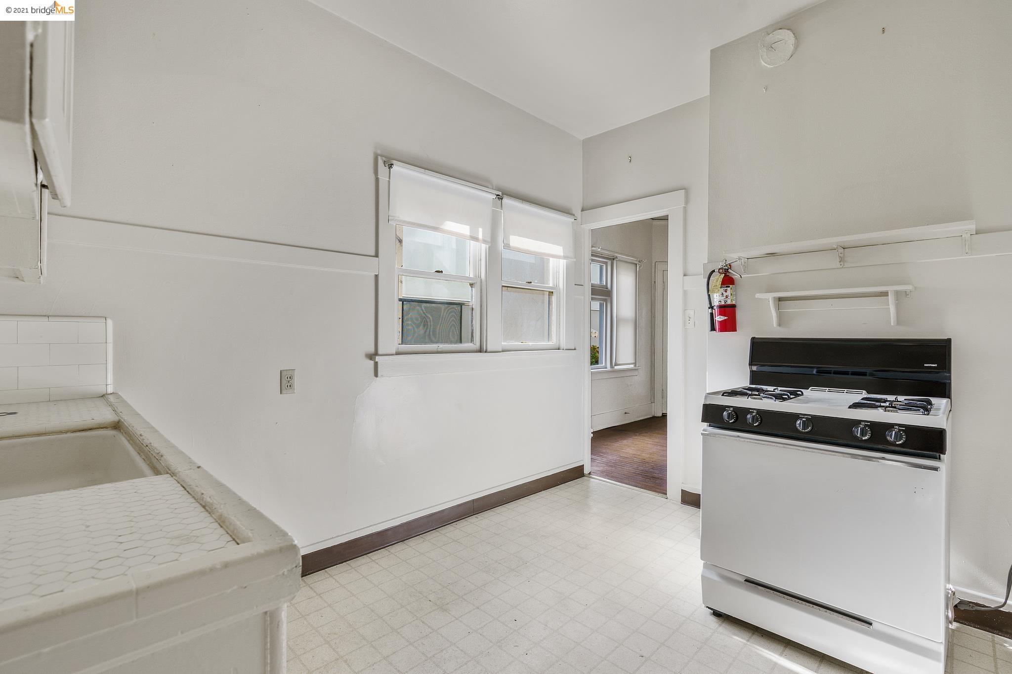64 9Th St, SAN JOSE, California 95112, ,Comm Ri Multi-units 5+,For Sale,9Th St,40973764