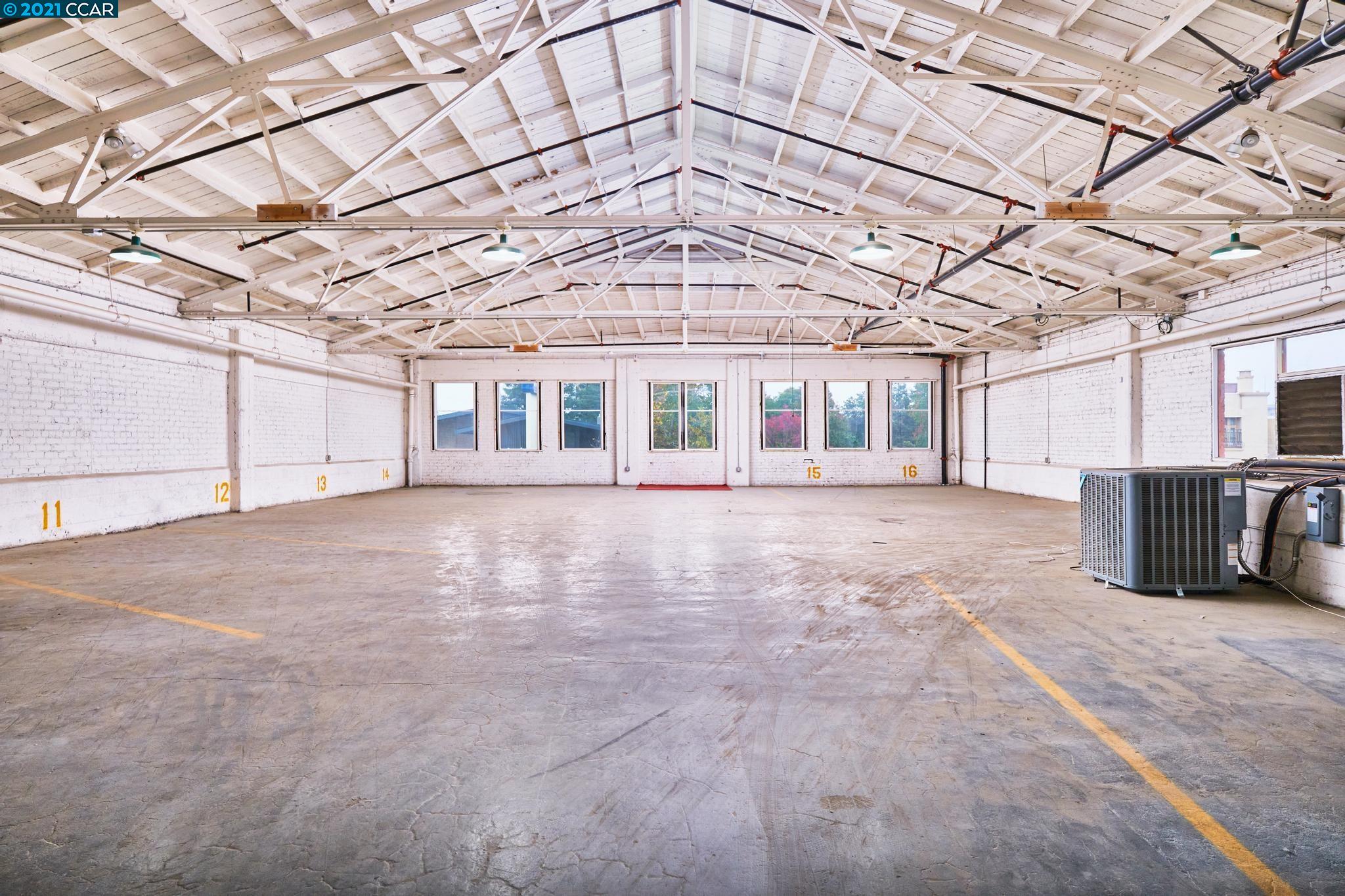 235 San Joaquin, STOCKTON, California 95202-2408, ,Comm Industrial For Sale,For Sale,San Joaquin,40974114