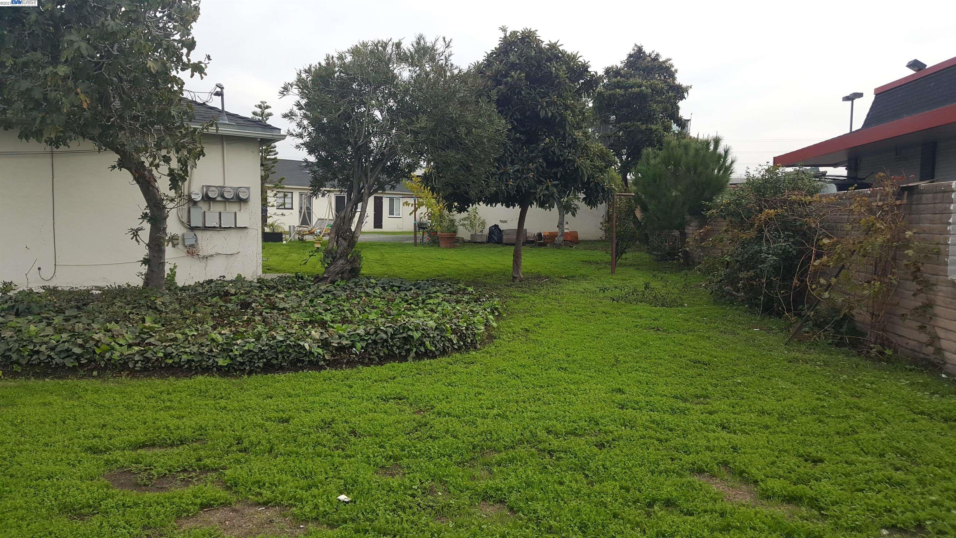 2405 Sunset Dr, ANTIOCH, California 94509, ,Comm Ri Multi-units 5+,For Sale,Sunset Dr,40974548