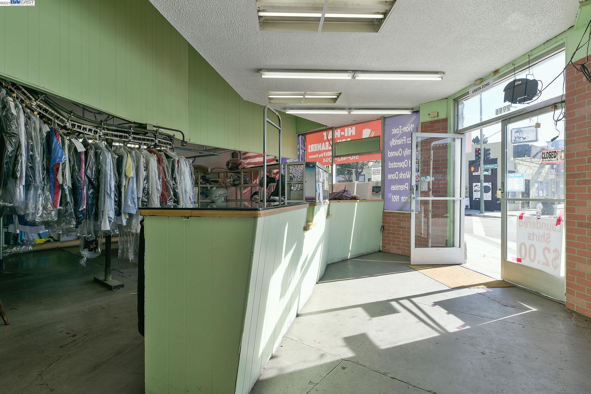 2974 MacArthur Blvd, OAKLAND, California 94602, ,Comm Industrial For Sale,For Sale,MacArthur Blvd,40974363